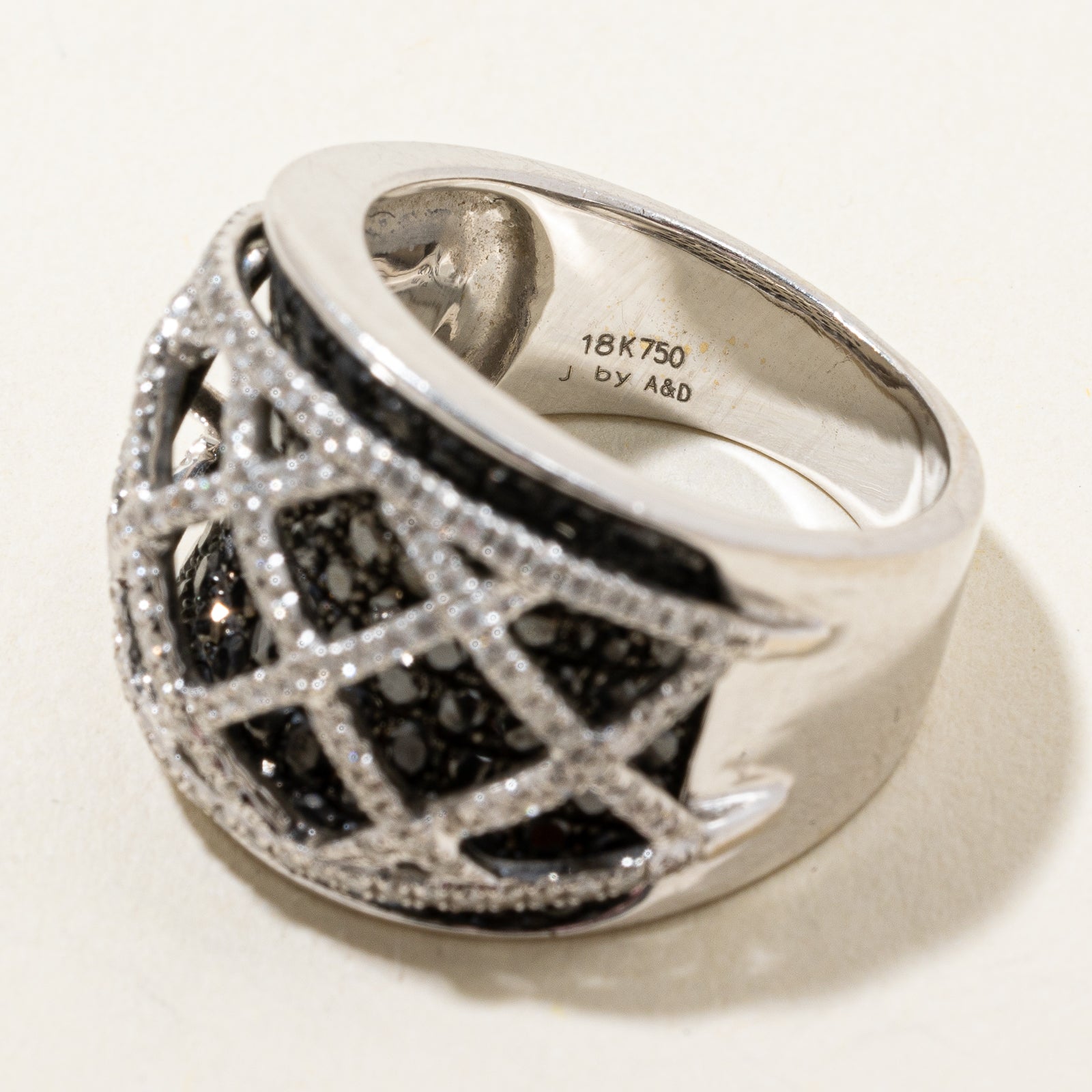 Elegant Black Diamond & Diamond Cocktail Ring - 2.00ctw & 0.54ctw - Size 6.5 - Perfect for Evening Parties, Weddings & Special Occasions