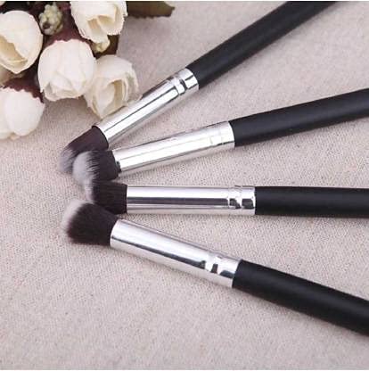 Professional 4-Piece Eye Makeup Brush Set - Foundation, Mascara, Blending & Pencil Brushes for Perfect Eye Makeup | AIR BEAUTY Cosmetic Tools (Black) | Ideal for Daily Makeup, Professional Use & Travel