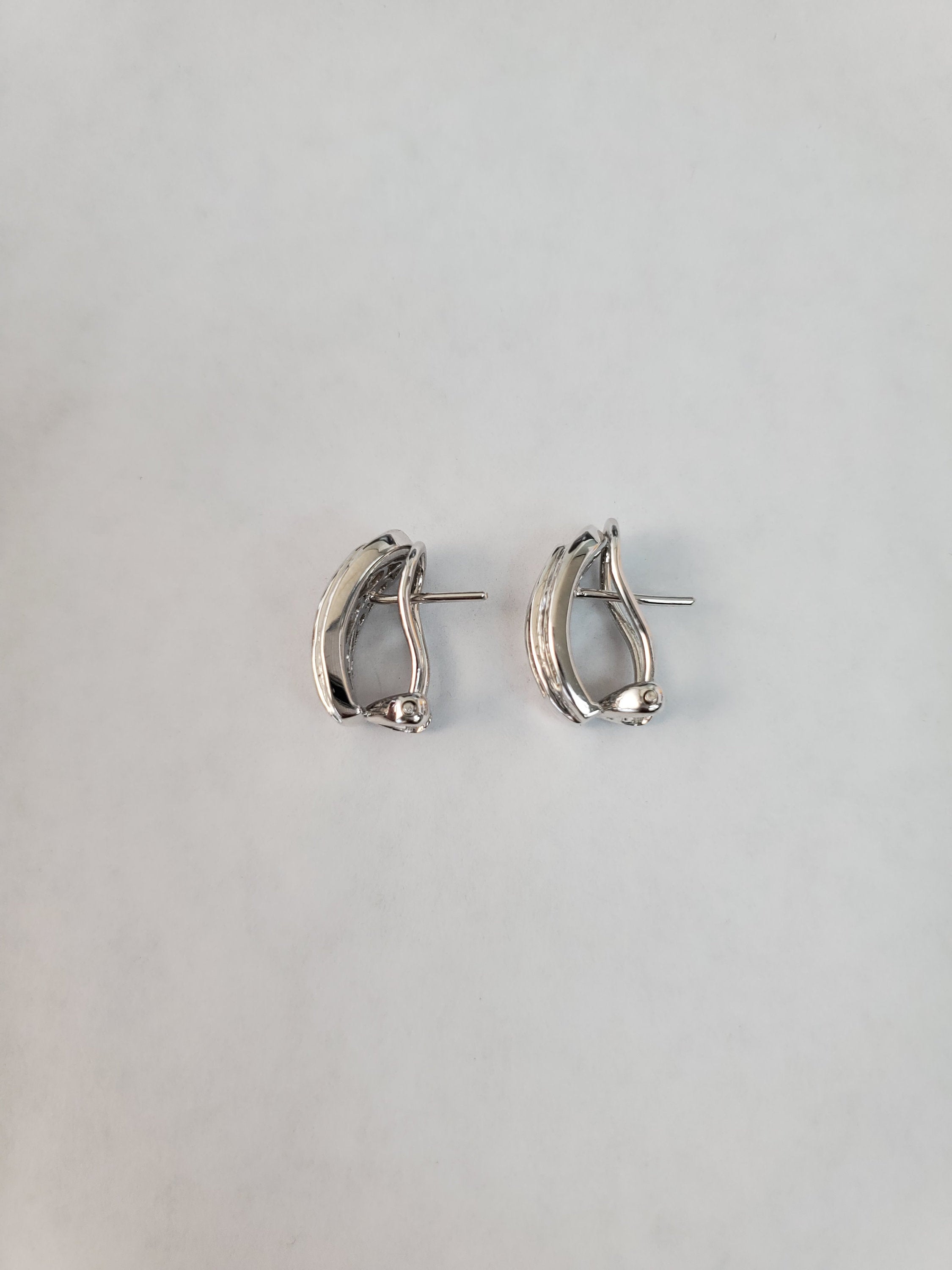 1.38cttw Baguette Diamond Earrings in 18k White Gold - Elegant Stud Earrings for Women, Perfect for Weddings, Parties & Special Occasions