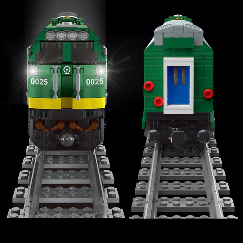 Mould King 12001 NJ2 Diesel Locomotive Building Set - 3095 PCS Train Model Kit for Adults & Teens | Collectible Display & DIY Engineering Project for Train Enthusiasts