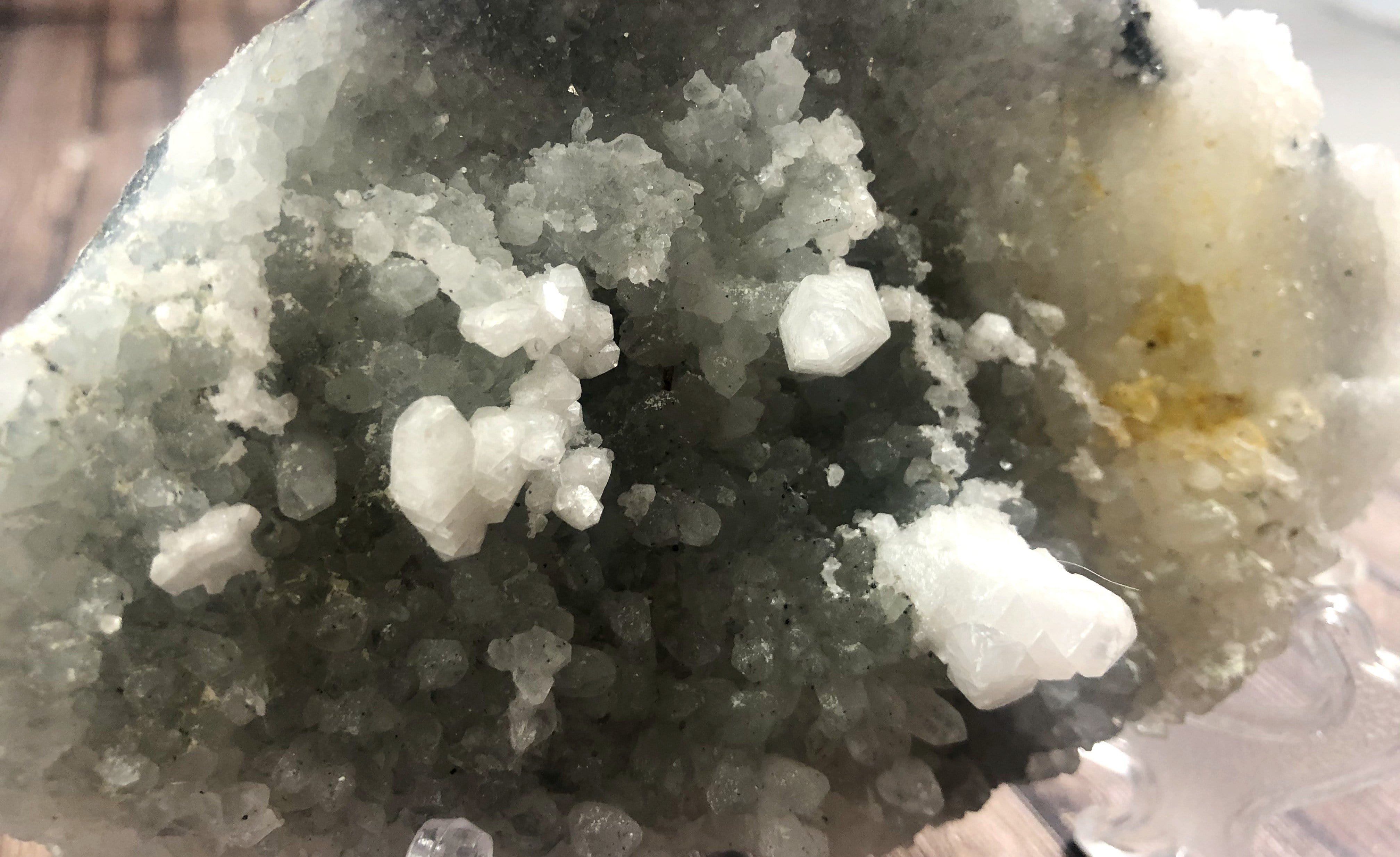 Natural Bulgarian Quartz and Calcite Crystal Specimen - Healing Stones for Meditation, Reiki, and Home Decor