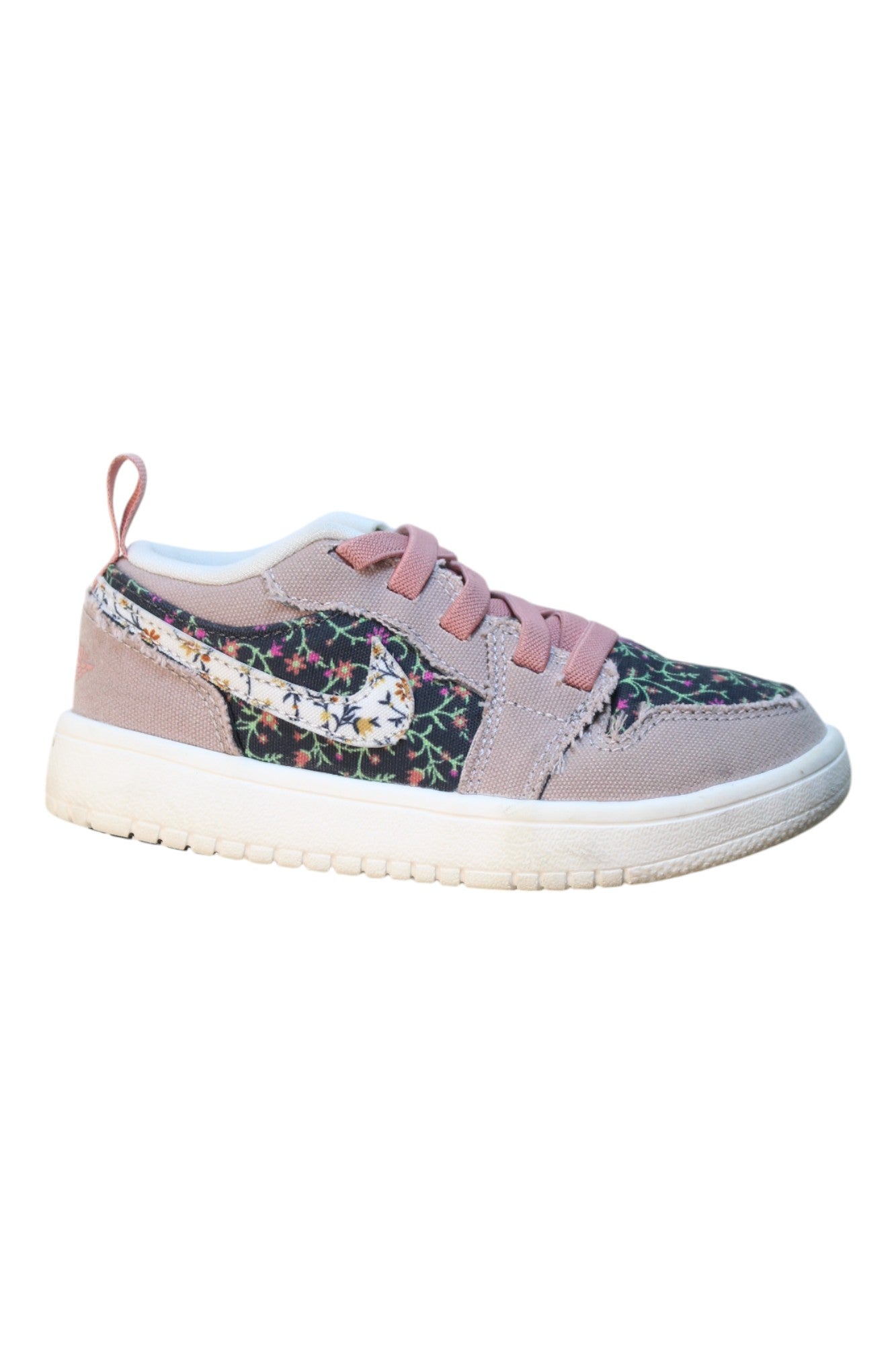 Air Jordan Floral Sneakers for Women - Size EU 28 (US 5.5) - Stylish Basketball Shoes for Casual Wear & Street Fashion