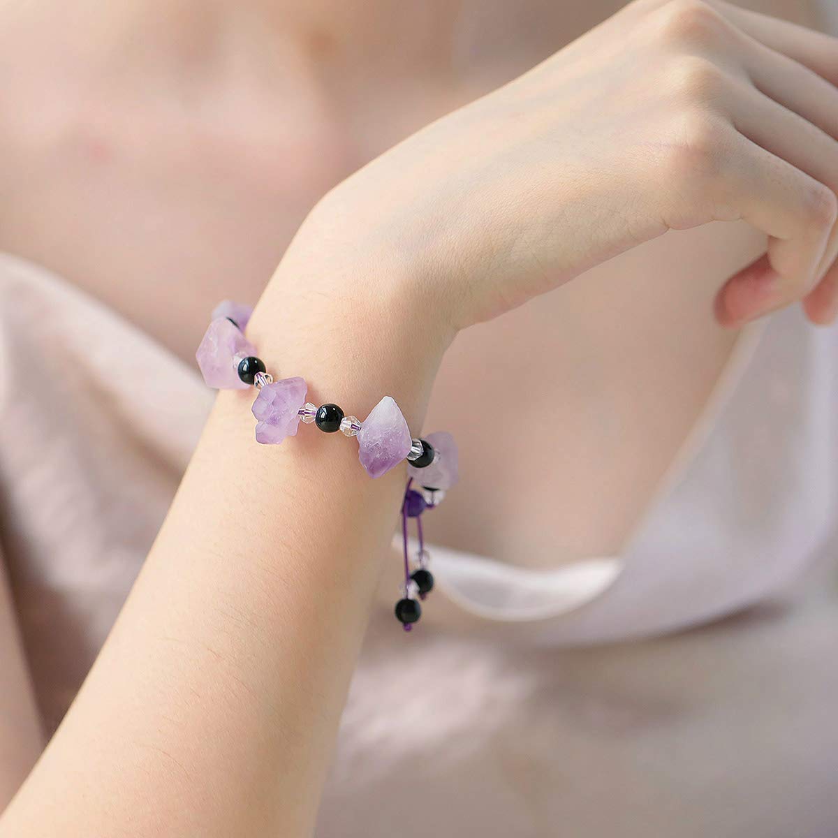 Jewever Natural Raw Amethyst Stretch Bracelet | Yoga Energy Healing Crystal Gemstone Jewelry for Women | Meditation, Chakra Balancing & Spiritual Gift