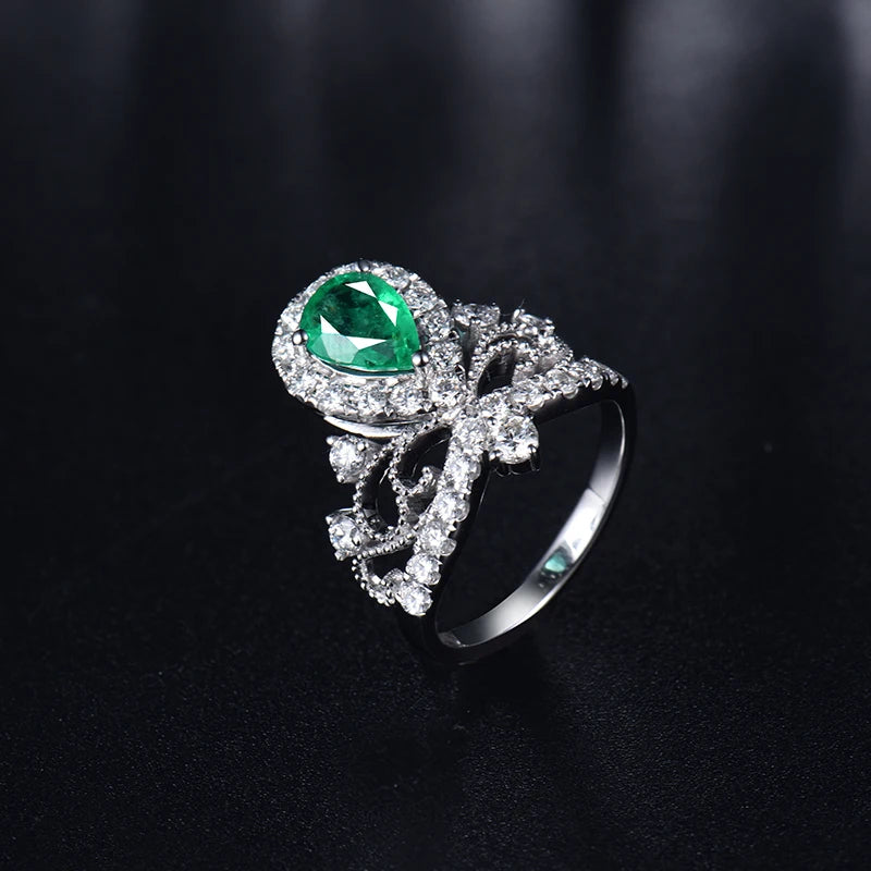 18K White Gold Emerald and Diamond Ring for Women – Elegant Engagement, Wedding & Anniversary Jewelry Gift – Perfect for Proposals, Bridal Sets & Special Occasions