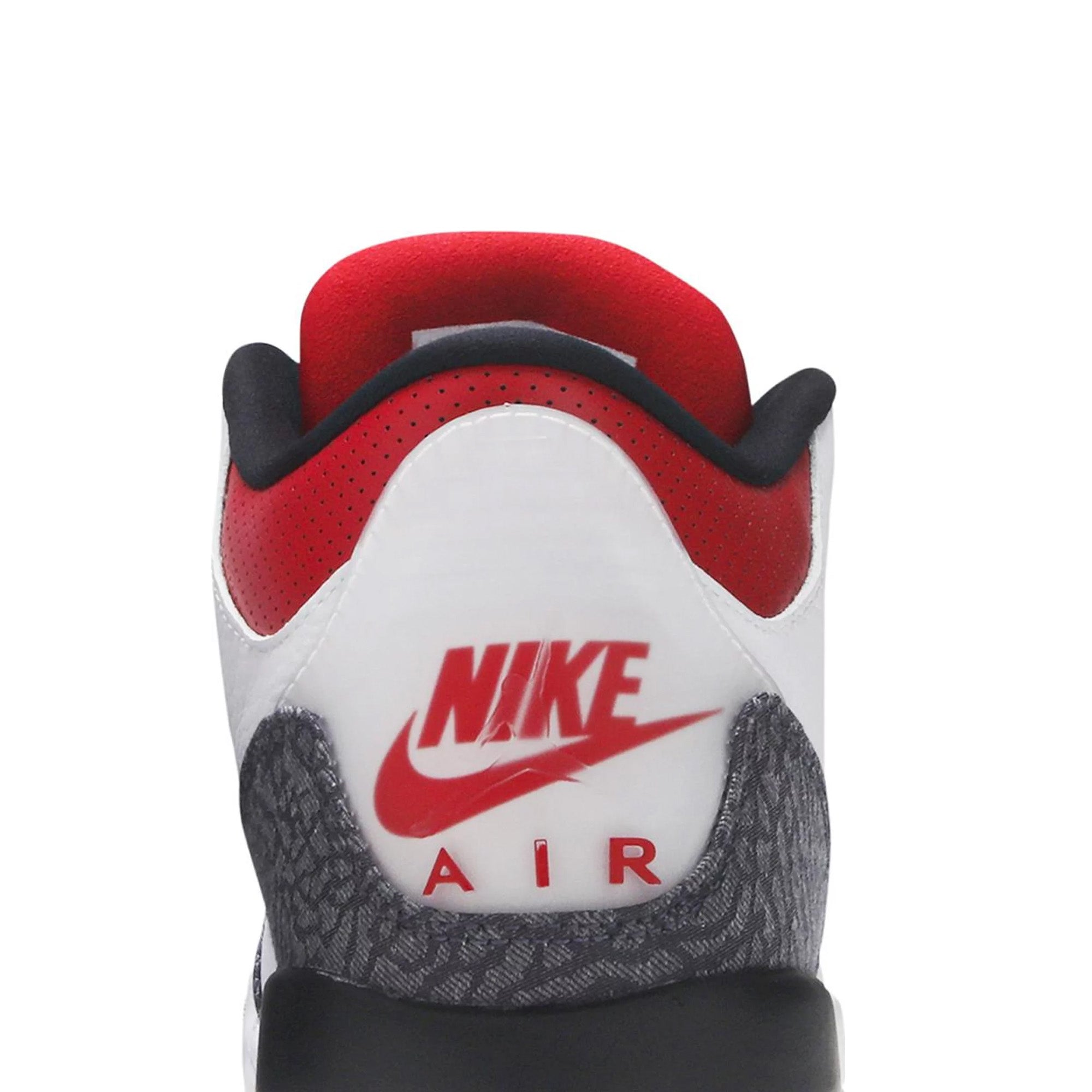 Air Jordan 3 Retro 'SE Fire Red Denim' GS Sneakers (2020) - Classic Basketball Shoes for Women & Girls, Streetwear Fashion & Casual Wear