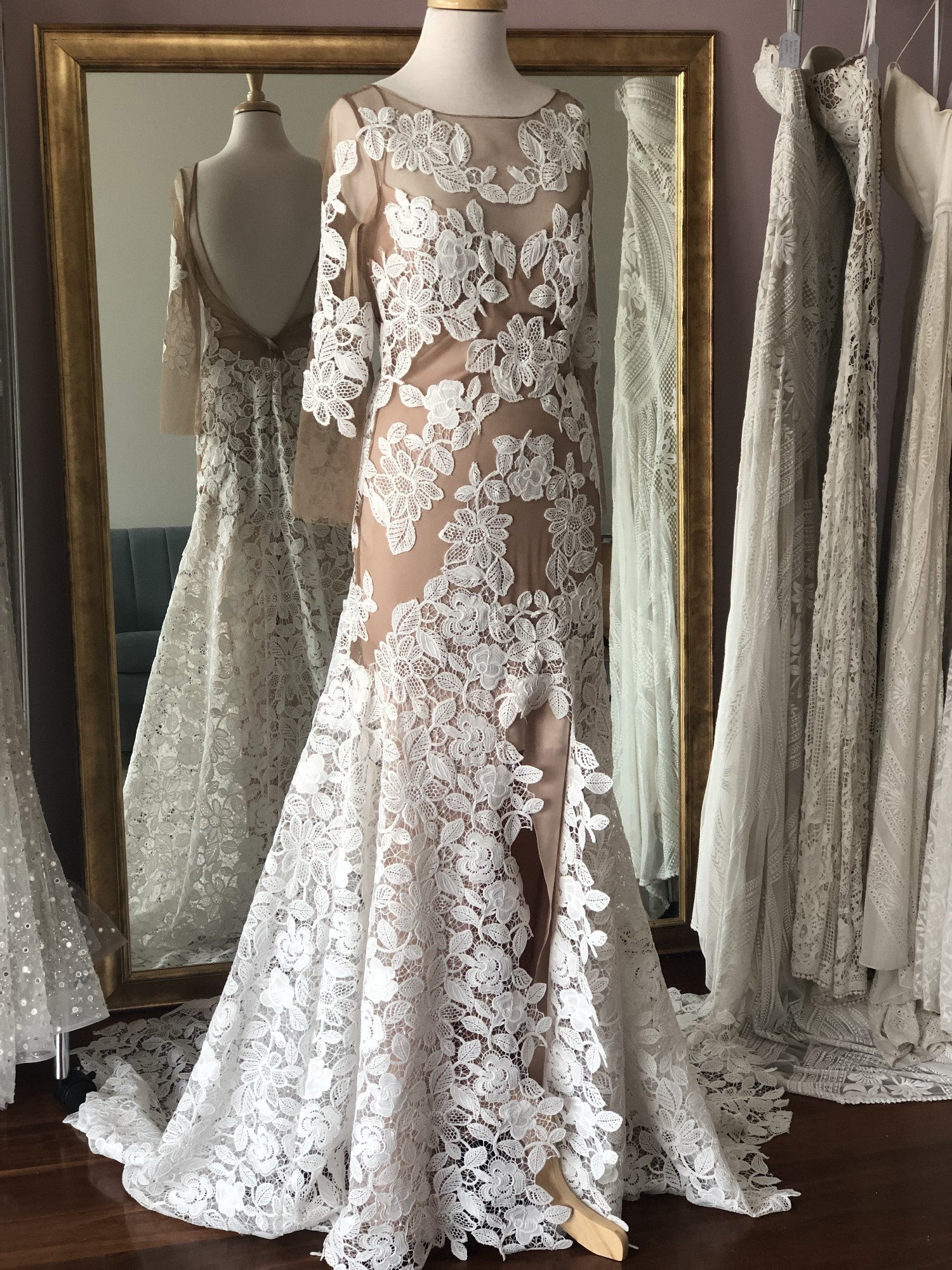 Lovers Society Kennedy Gown - Elegant Women's Formal Dress for Evening Parties, Prom, and Special Occasions