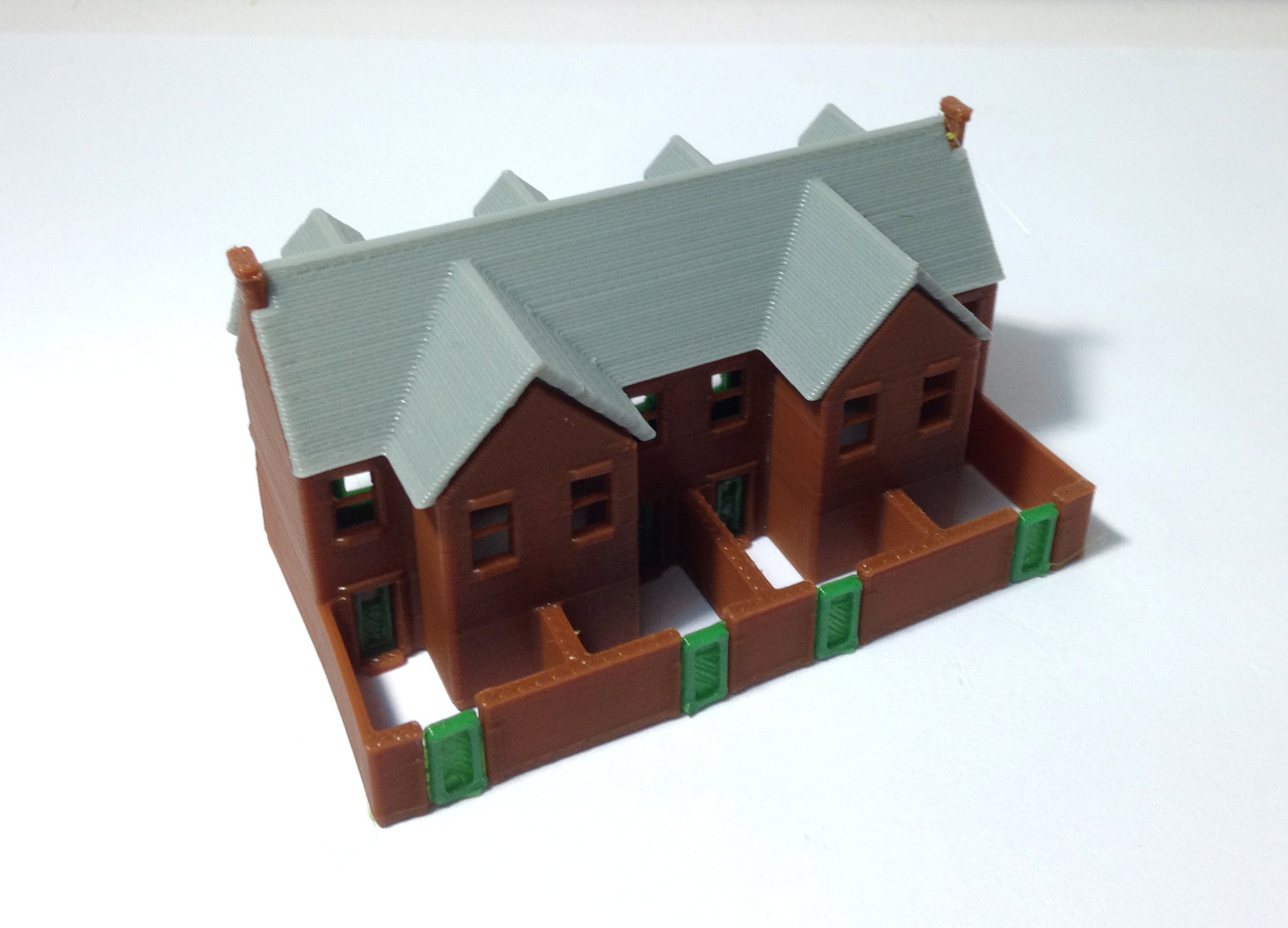 Outland Models Z Scale Victorian City Building Shop Row - Miniature Train Railway Layout for Model Train Enthusiasts - Perfect for Dioramas, Displays & Collectors
