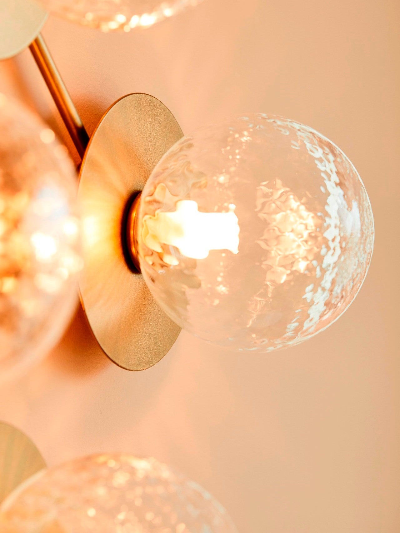 Liila Modern Wall and Ceiling Lamp - Adjustable LED Light Fixture for Living Room, Bedroom, and Office - Perfect for Ambient Lighting and Home Decor