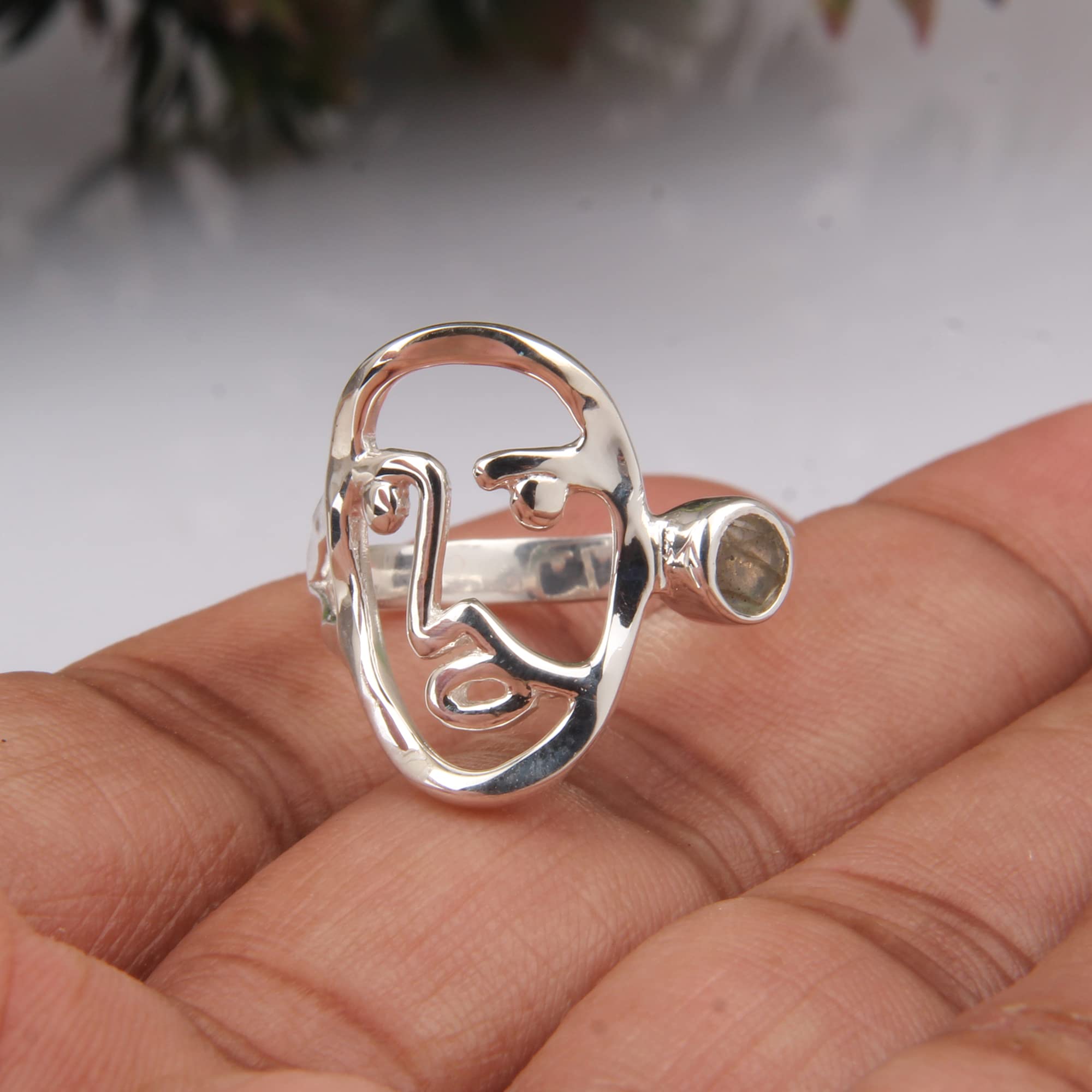 Minimalist Picasso Face Ring - Sterling Silver Handmade Abstract Geometric Ring with Labradorite - Unique Funky Mandala Jewelry for Women - Perfect Gift for Art Lovers (Size 7.5) | Ideal for Boho Fashion, Date Nights & Special Occasions