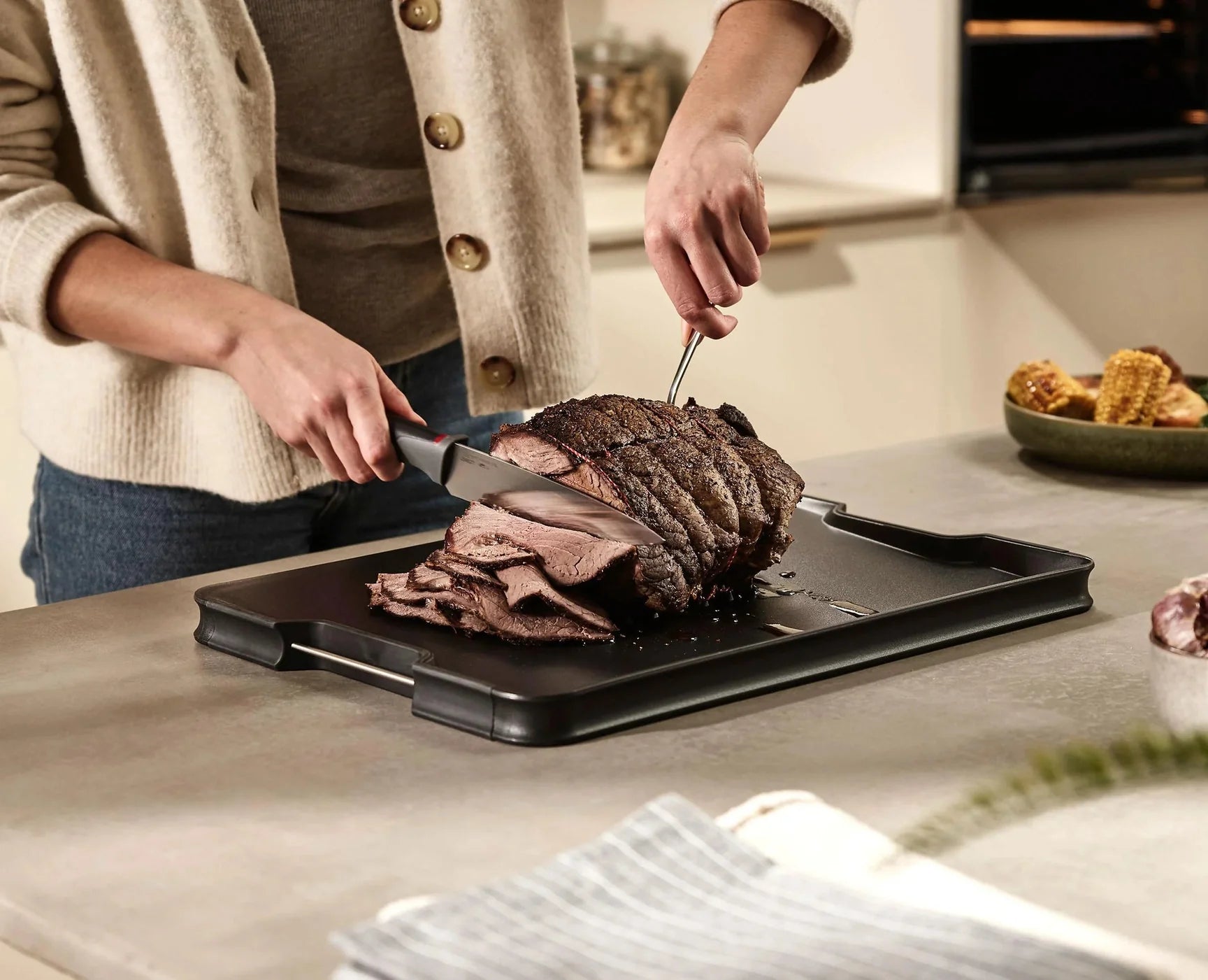Premium Cut & Carve Chopping Board - Durable Wooden Cutting Board for Kitchen - Perfect for Meat, Vegetables & Fruits - Ideal for Home Cooking & Meal Prep