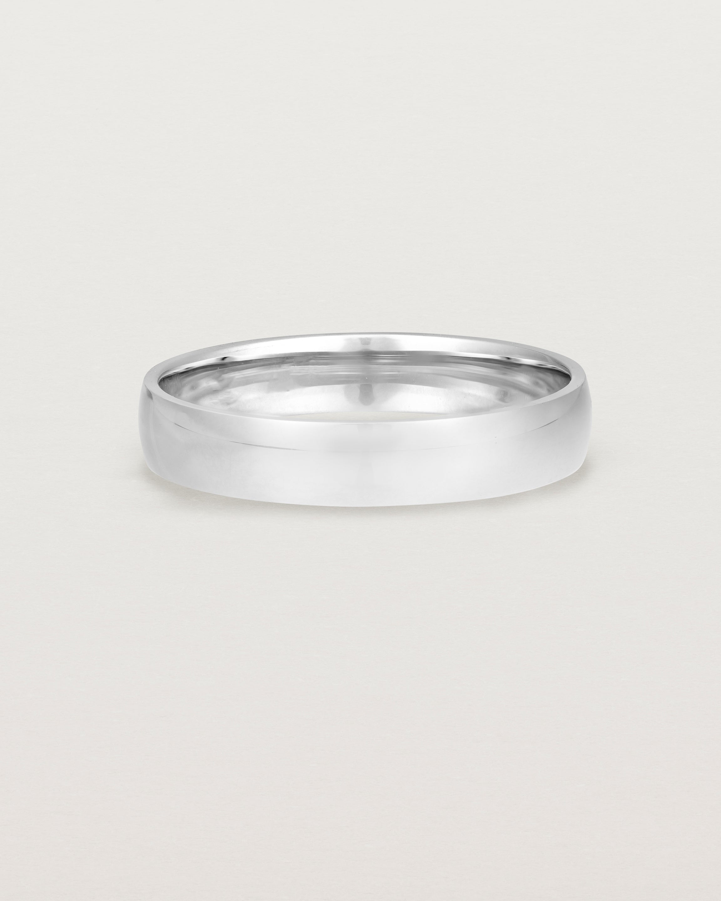 Classic 4mm Wedding Ring for Women & Men - Elegant & Timeless Design for Engagement, Proposal & Anniversary Gifts