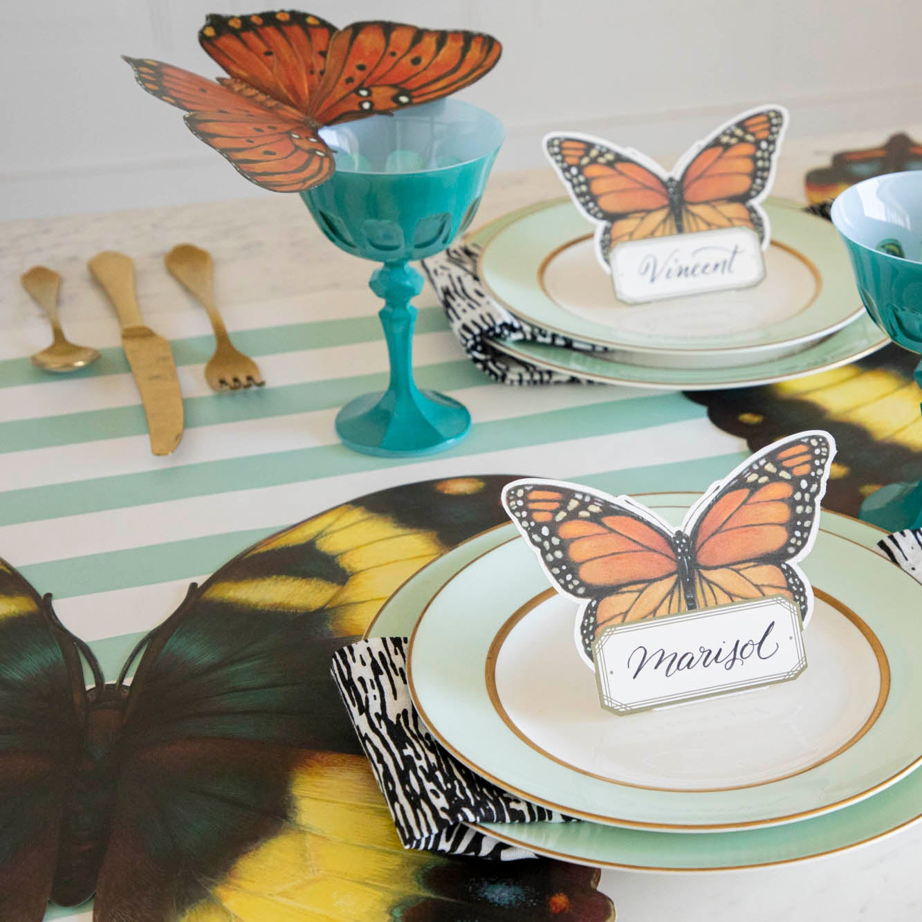 Elegant Die-Cut Butterfly Placemats for Dining Table Decor - Perfect for Spring Parties, Wedding Receptions & Home Decor