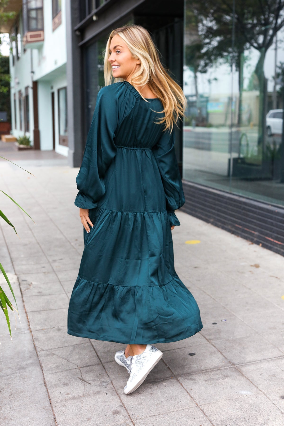 Elegant Hunter Green Elastic V-Neck Tiered Satin Maxi Dress for Women - Perfect for Weddings, Parties & Special Occasions