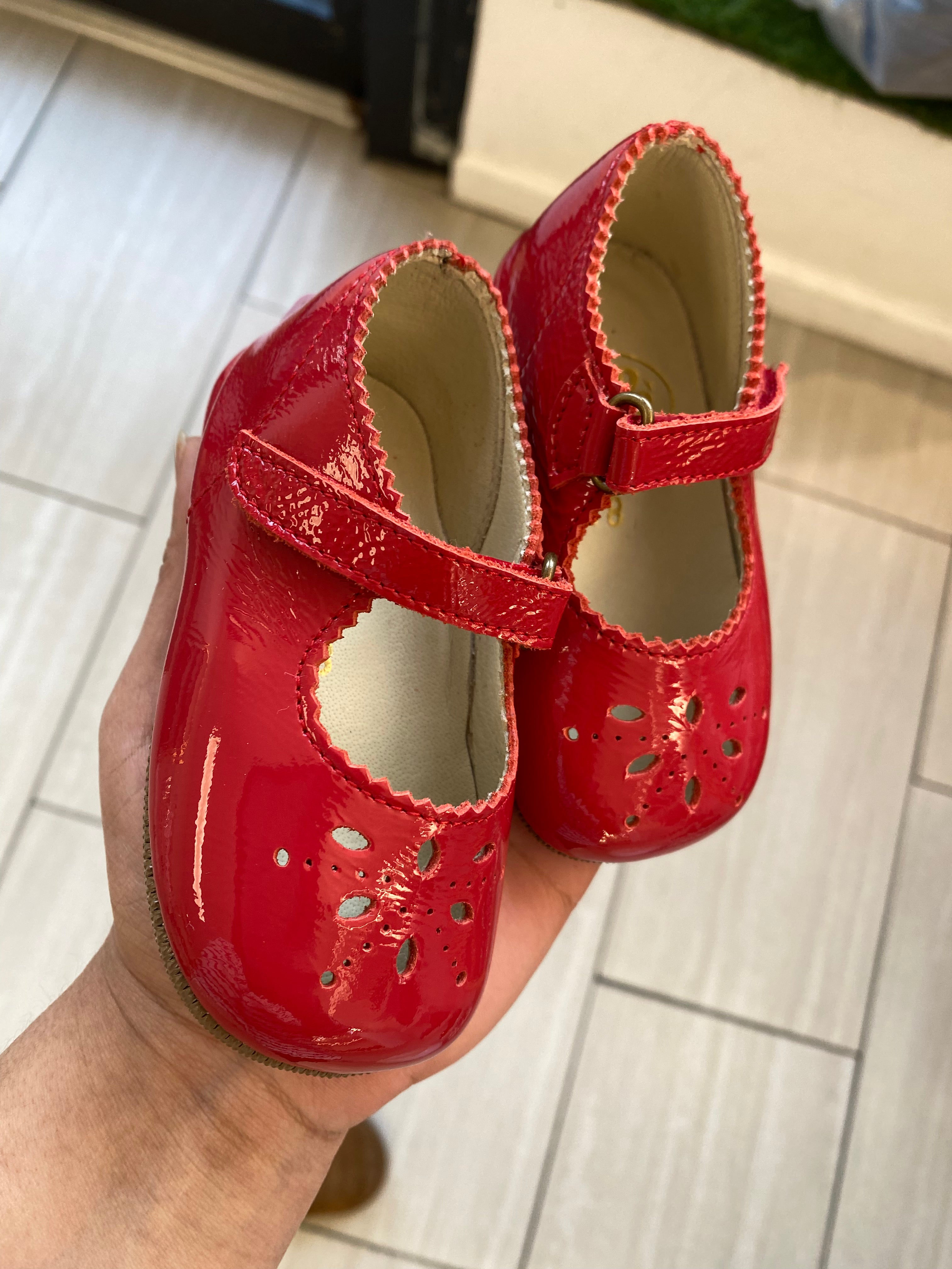 Pepe Red Patent Leather Baby Mary Jane Shoes - Classic First Walkers for Girls & Toddlers - Perfect for Special Occasions, Photo Shoots & Everyday Wear