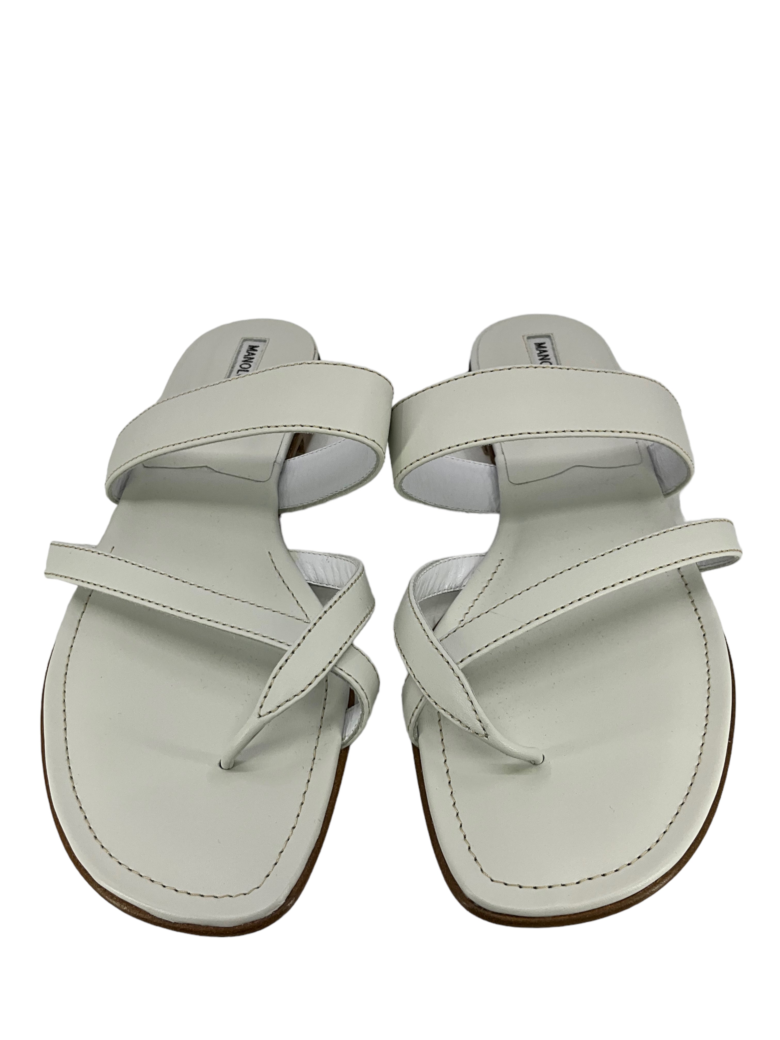 MANOLO BLAHNIK Susa Leather Thong Sandals Women's Size 10.5 - Comfortable Luxury Flip Flops for Beach, Vacation & Summer Outfits