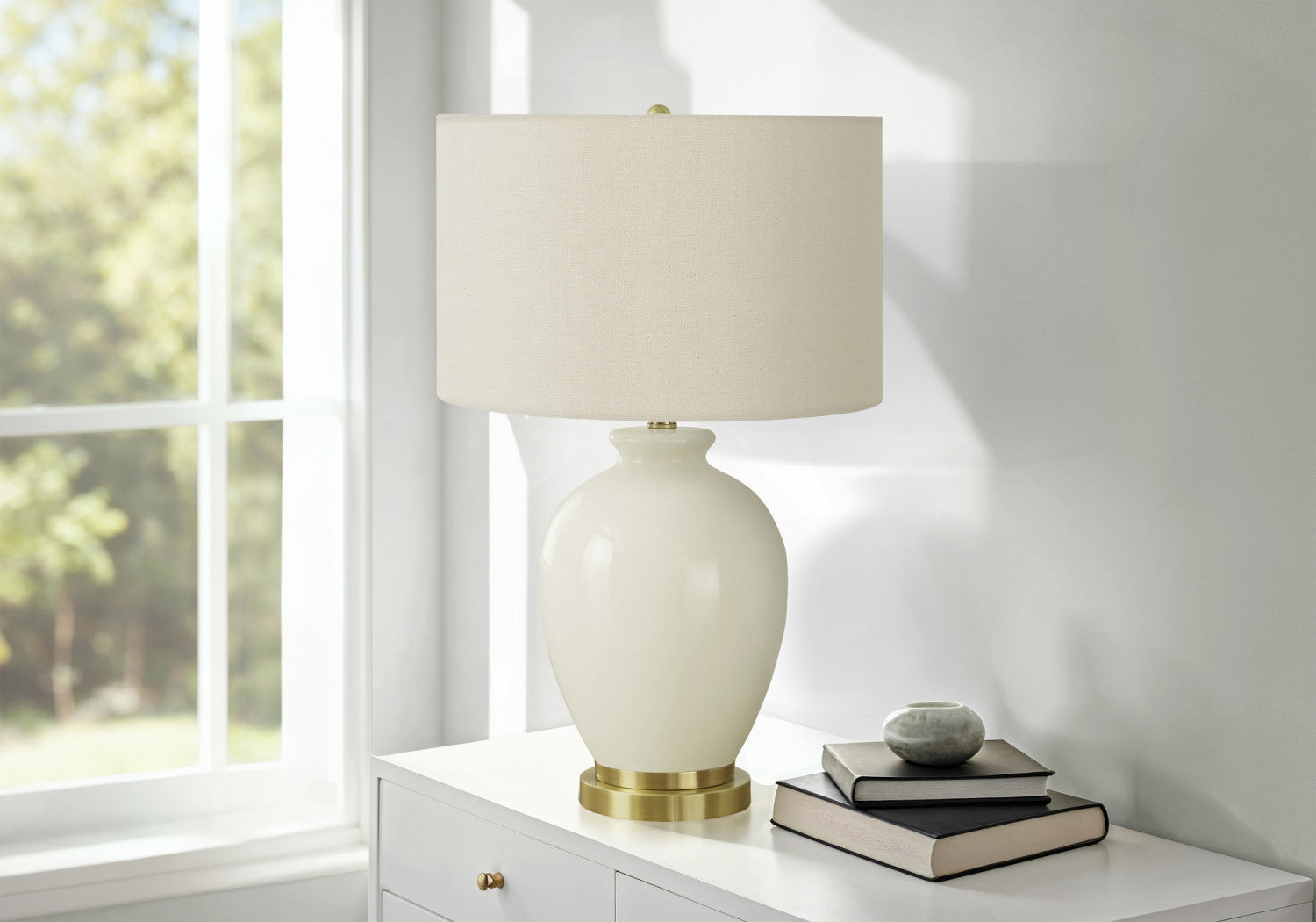 Ainsley Modern Table Lamp in Cream - Elegant Bedside & Living Room Lighting for Home Decor