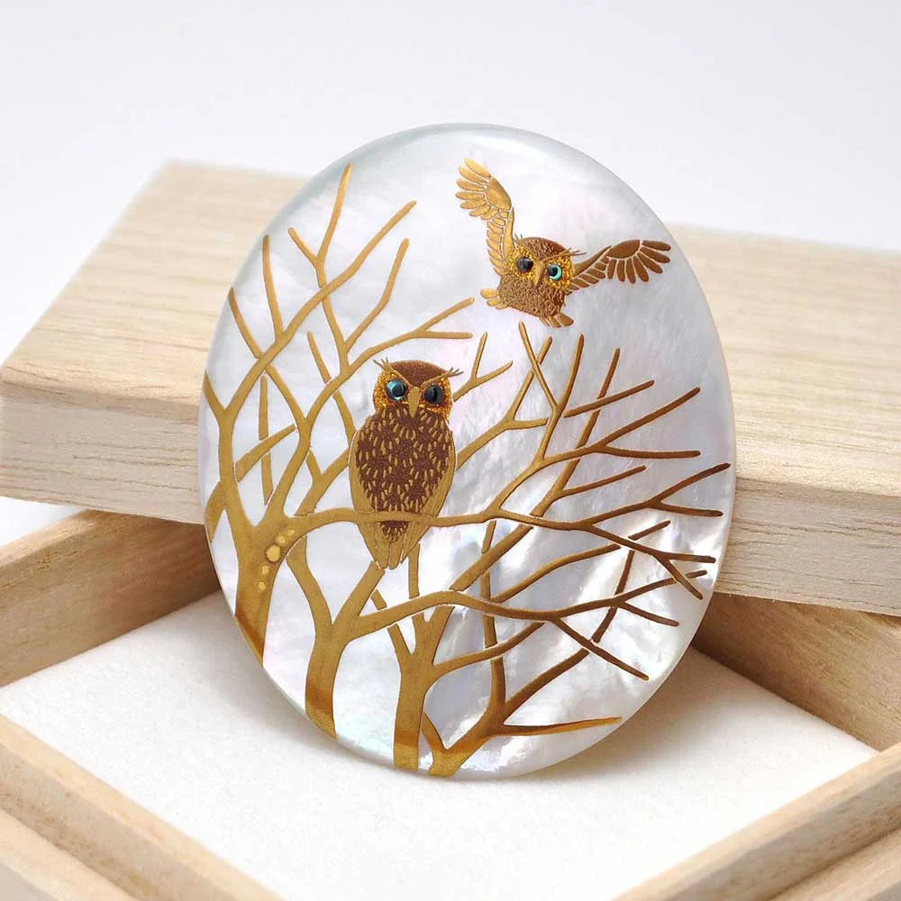Handcrafted Maki-e Urushi Lacquer Brooch with White South Sea Pearl Shell Owl - Traditional Japanese Lacquer Jewelry for Women - Elegant Gift for Special Occasions