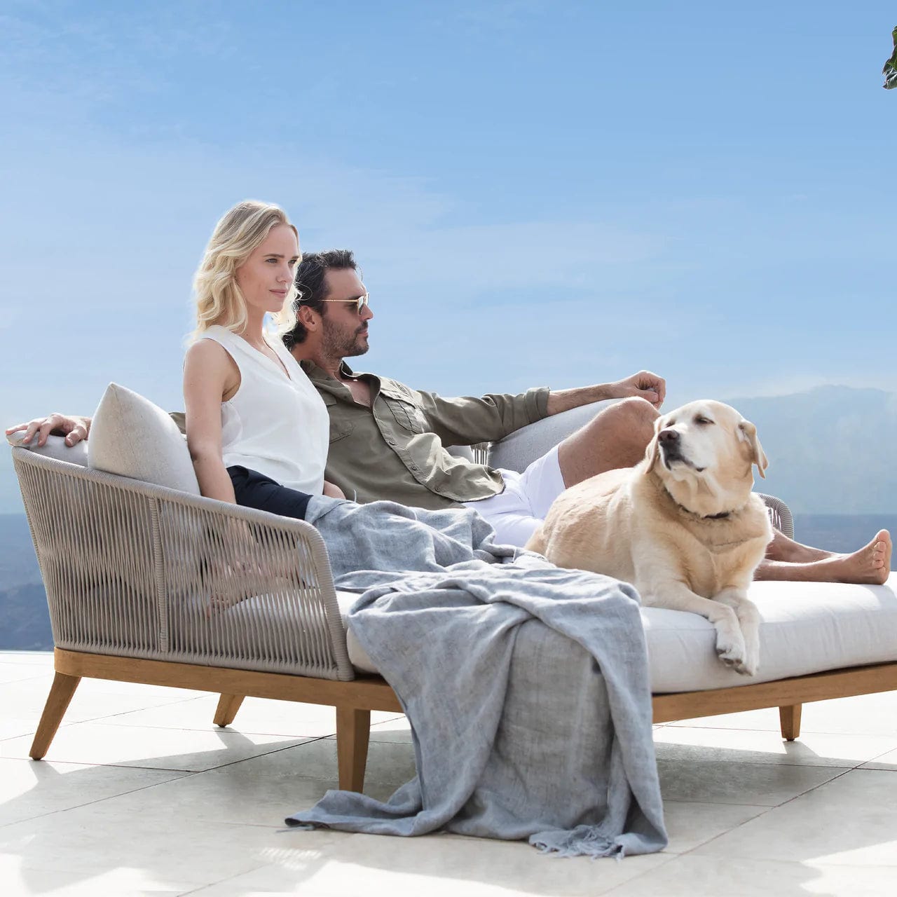 Avalon Daybed - Modern Upholstered Sofa Bed for Living Room, Guest Room & Small Spaces | Perfect for Lounging, Napping & Extra Sleeping Space