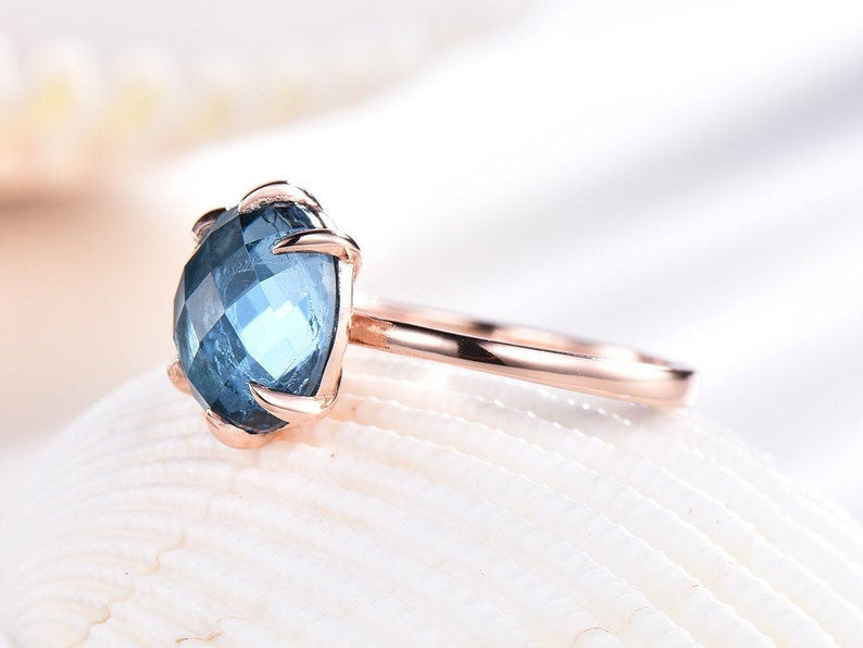 Vintage 10x8mm Oval Cut London Blue Topaz Engagement Ring in Rose Gold - Elegant Wedding Band for Women, Perfect for Proposals, Anniversaries & Special Occasions