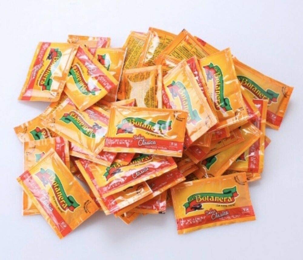 75 Packets of Salsa Botanera Clasica Picante Hot Sauce - 10g Each | Authentic Mexican Spicy Flavor for Tacos, Burritos & Nachos | Perfect for Parties, Restaurants & Home Cooking