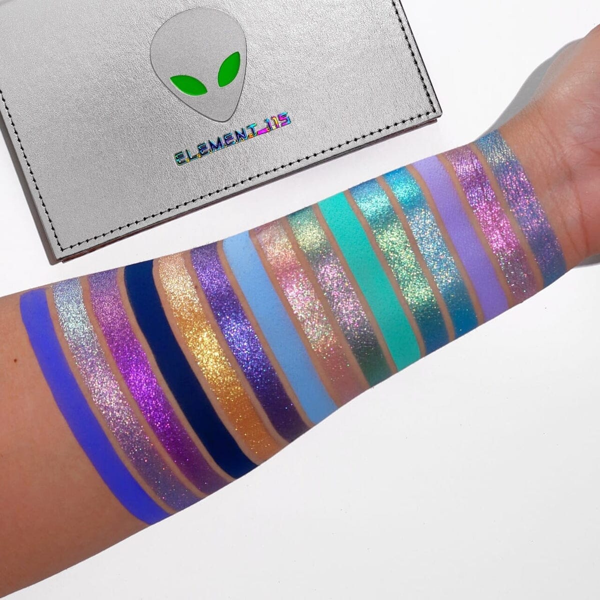 Element 115 Eyeshadow Palette - 16 Highly Pigmented Matte & Shimmer Eyeshadows for Stunning Eye Makeup | Perfect for Party, Date Night & Special Occasions