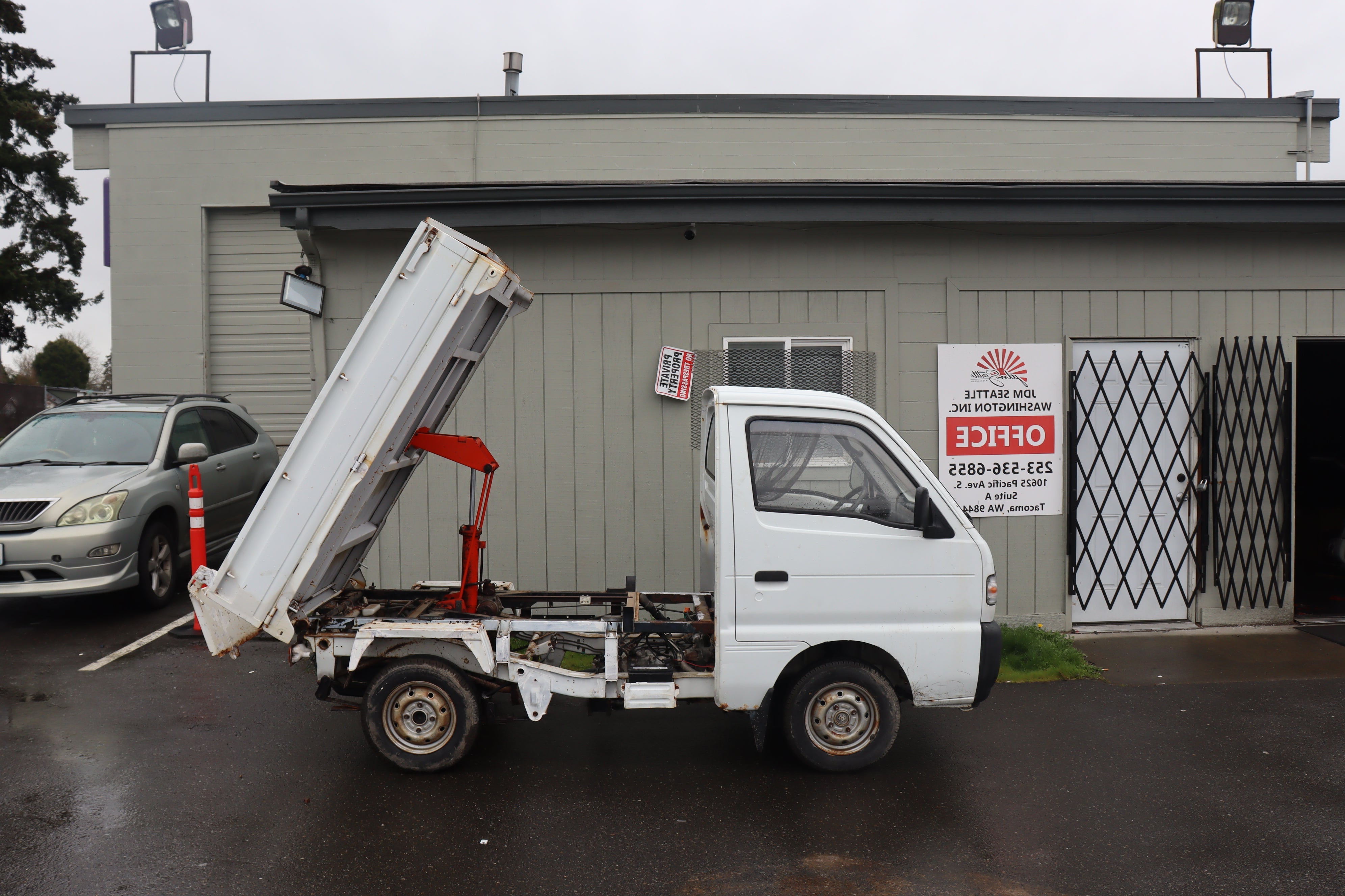 1991 Suzuki Carry Kei Dump Truck JDM V DD51T 4WD Low Miles - Perfect for Off-Road Hauling & Vintage Car Collectors