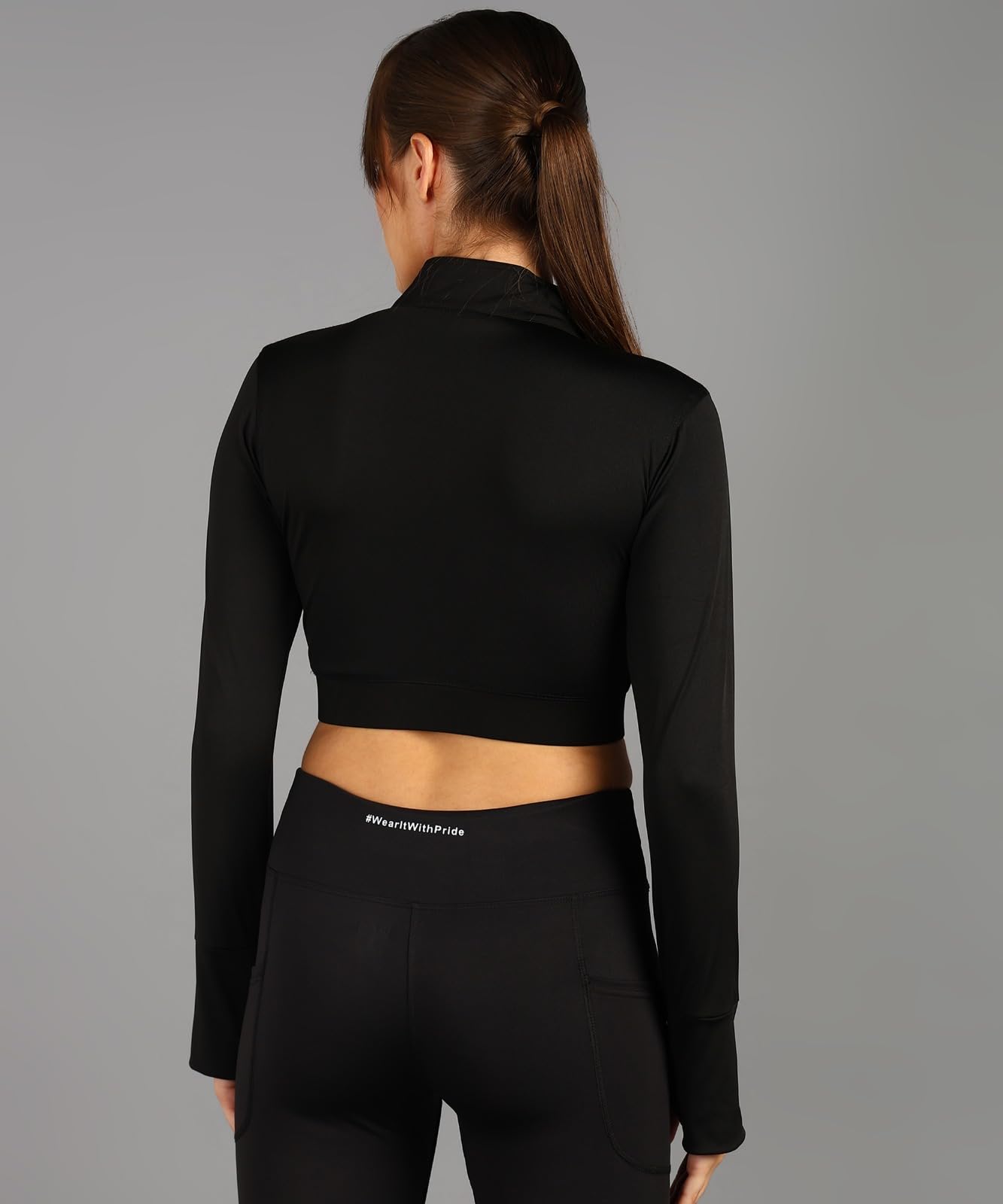 Women's Zip-Up Cropped Workout Top with Thumbholes - Breathable & Stylish Gym Activewear for Running, Yoga & Fitness Training