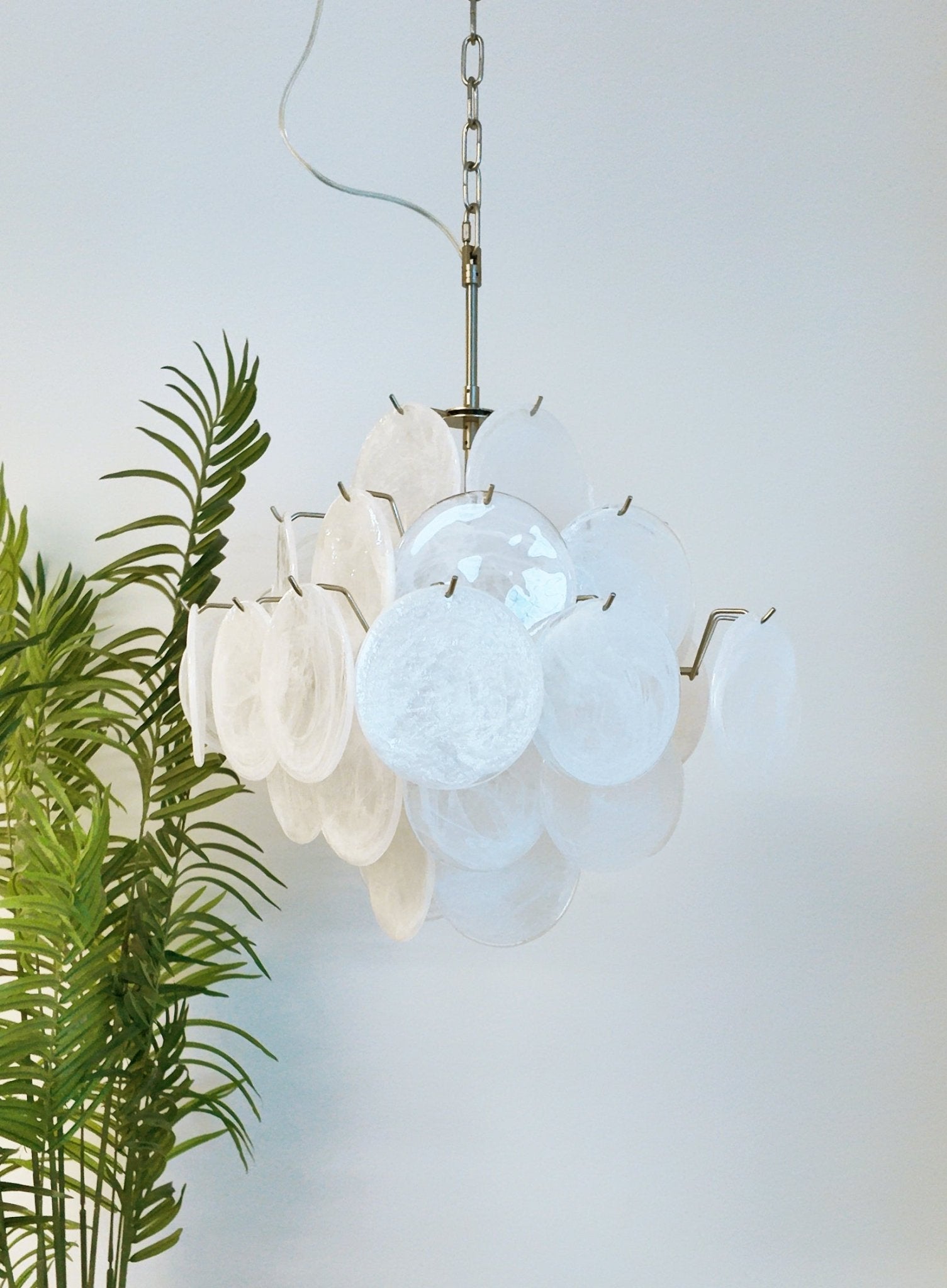 Isadora Murano White Disc Chandelier - Modern Glass Ceiling Light Fixture for Dining Room, Living Room & Bedroom Lighting Decor