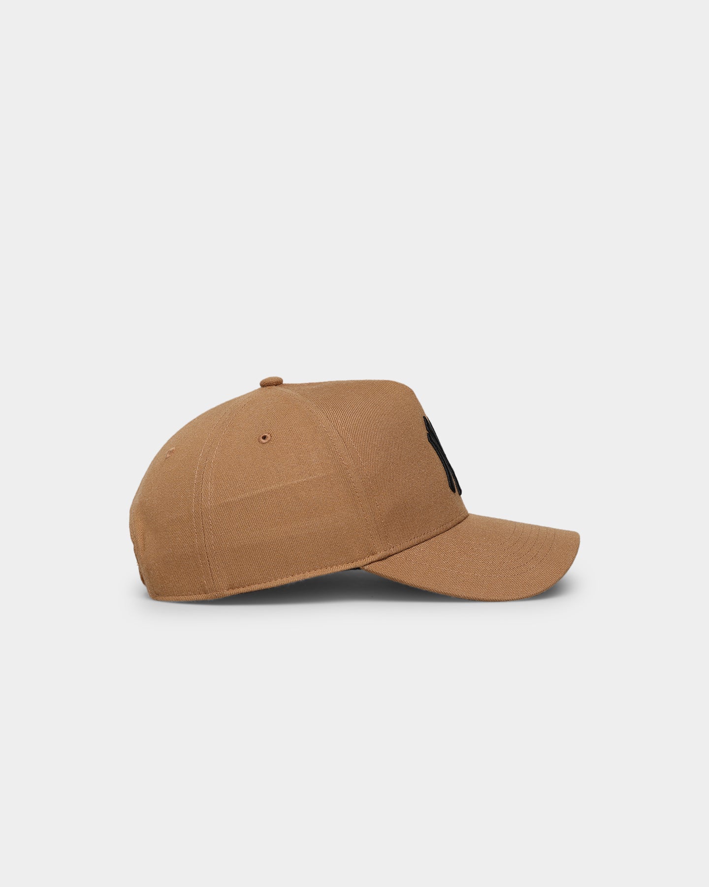 New York Yankees '47 MVP DT Snapback Hat - Clean & Simple Replica Camel - Perfect for Baseball Games, Streetwear & Fan Collections