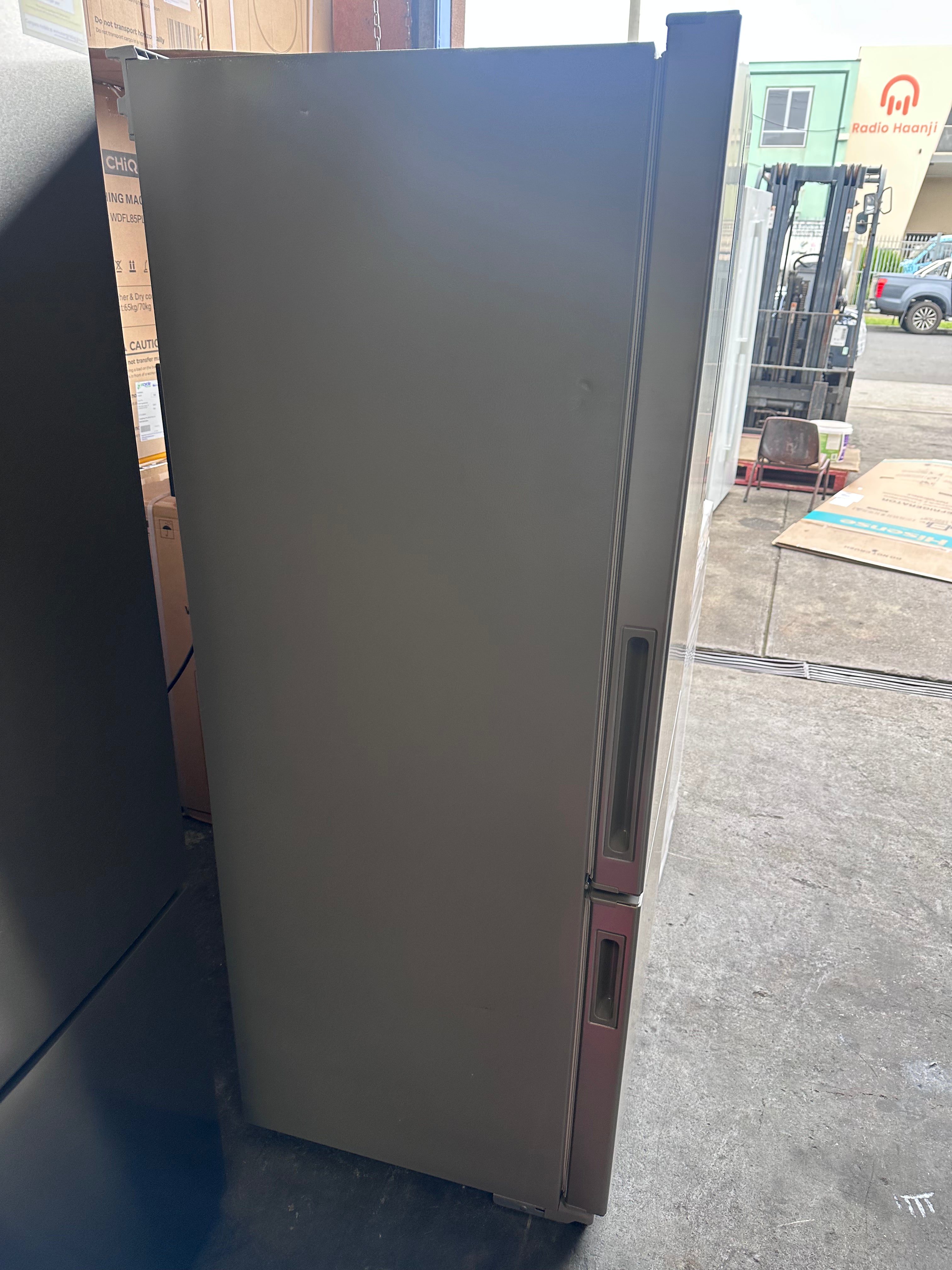 Panasonic 407L Stainless Steel Bottom Mount Refrigerator - Energy Efficient, Spacious 4-Door Fridge with Freezer [Certified Refurbished] - Perfect for Large Families, Restaurants & Open Kitchen Designs