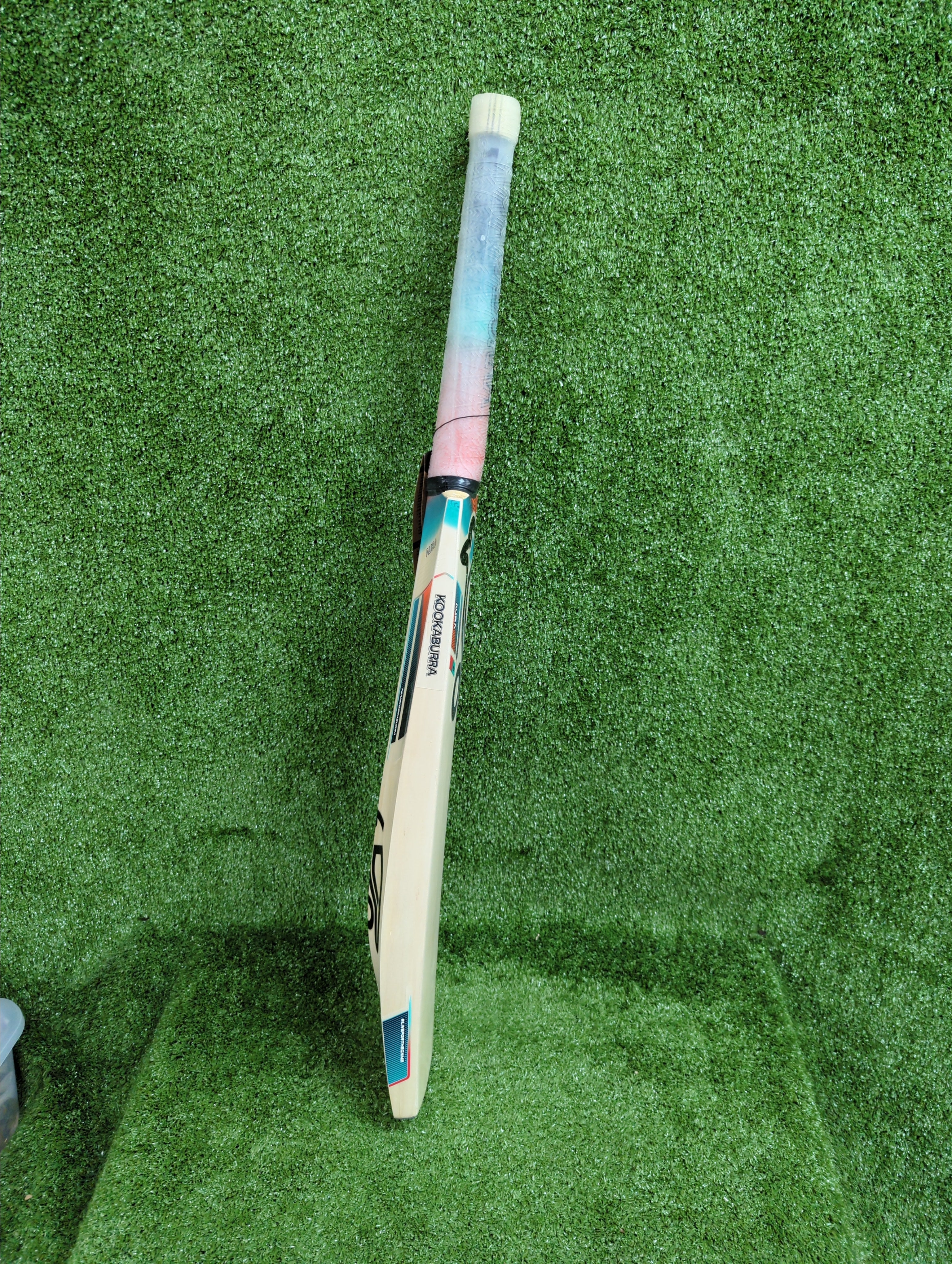 Kookaburra Aura 4.1 English Willow Cricket Bat - Premium Professional Grade for Match Play | Perfect for Practice, Training & Competitive Games