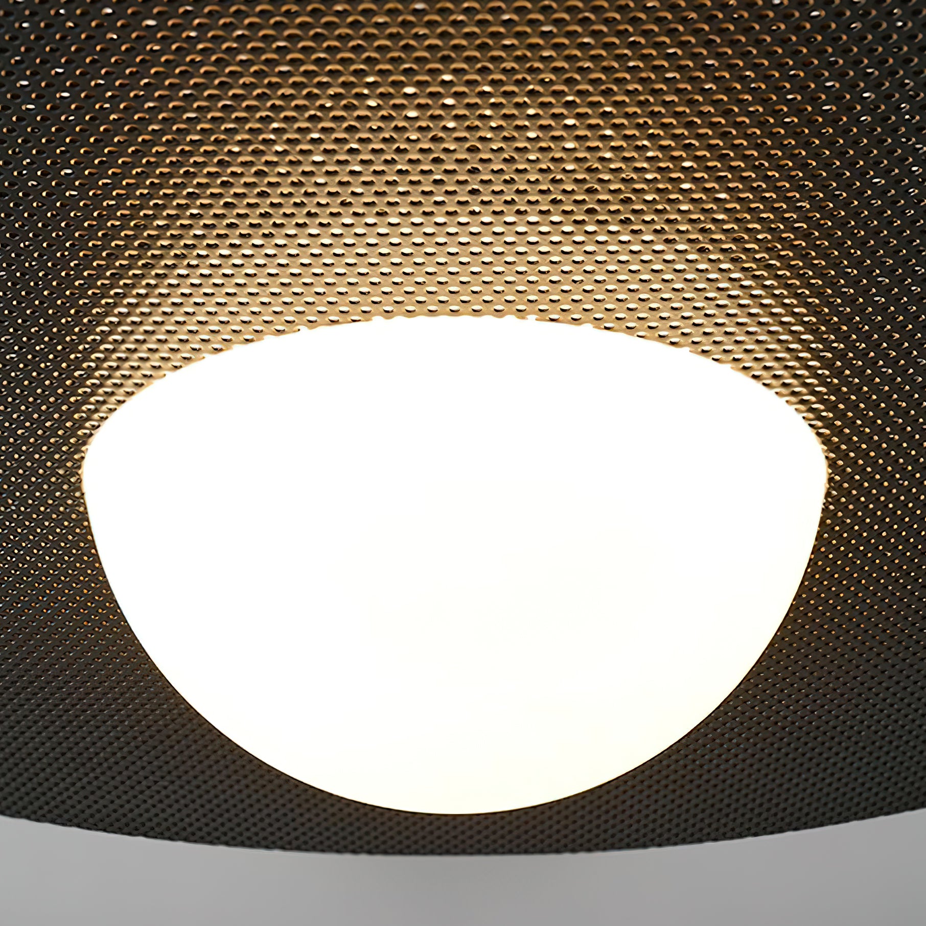 Stylish Frisbee Chandelier - Unique Ceiling Light Fixture for Home & Outdoor Decor - Perfect for Living Rooms, Patios, and Game Rooms