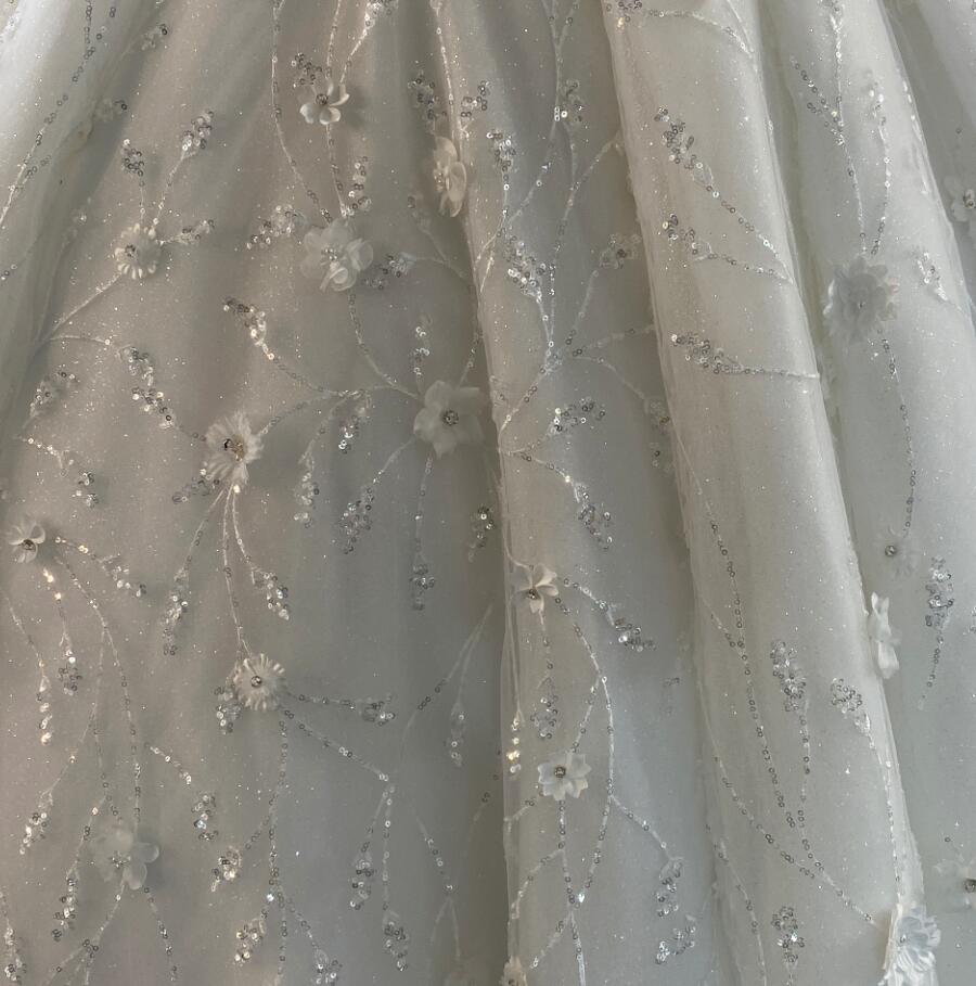 NS4085 High-Quality Lace Wedding Dress with Long Sleeves - Amanda Novias 2022 Collection | Perfect for Church, Garden & Formal Weddings