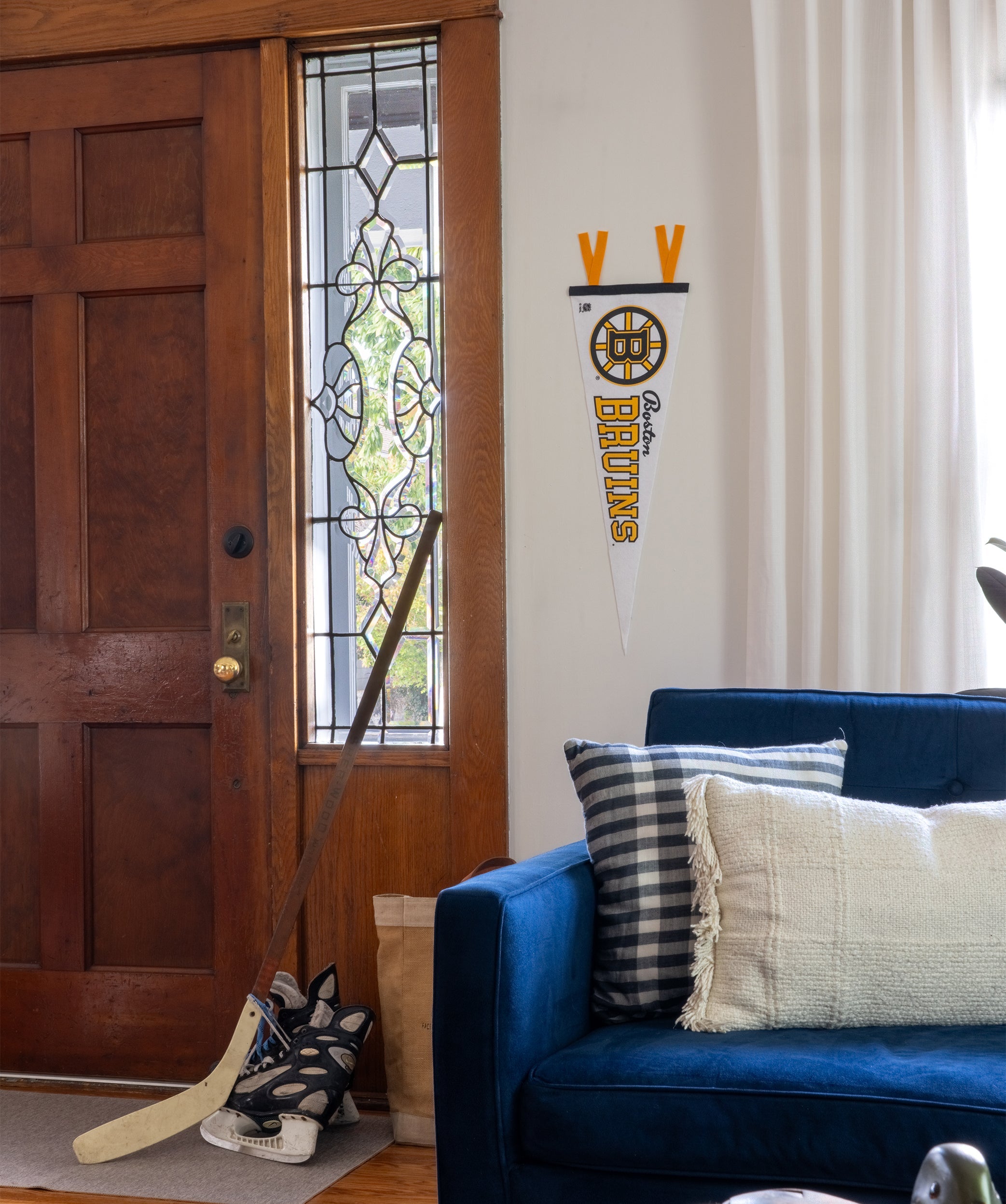 Boston Bruins NHL Pennant Flag - Officially Licensed Hockey Team Banner for Home, Office & Game Day Decor