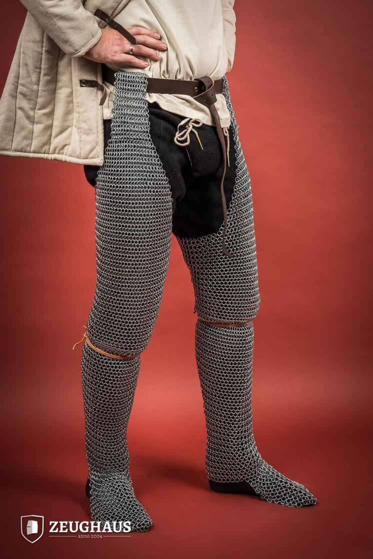Chainmail Chausses with 10mm Galvanized Round Rings - Medieval Leg Armor for LARP, Cosplay & Historical Reenactment