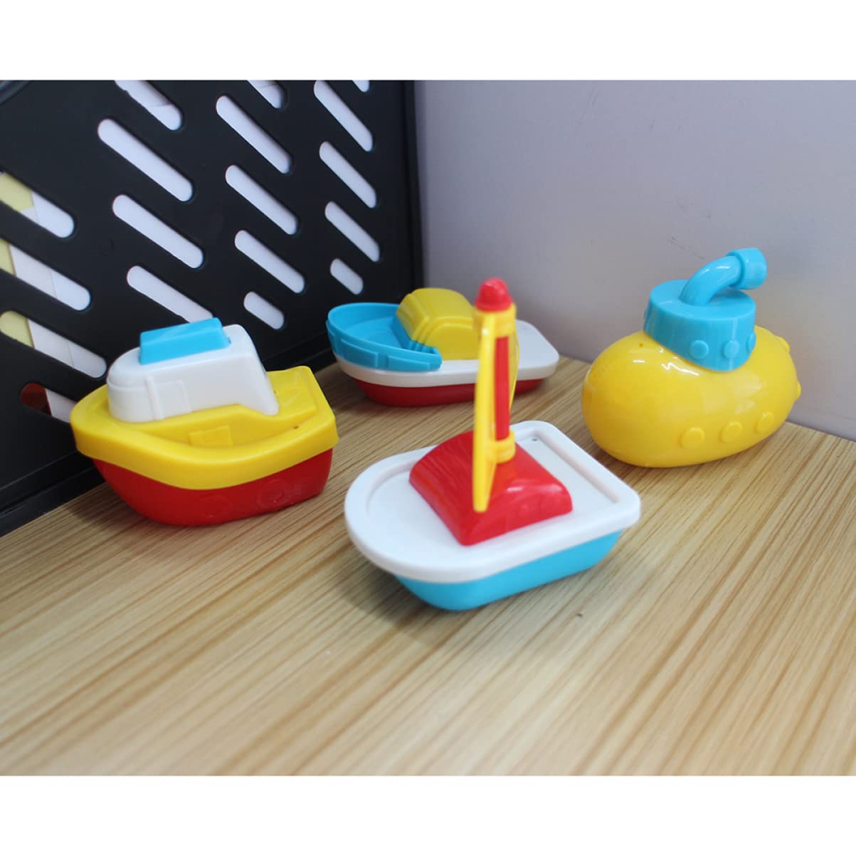 HEMOTON 8-Piece Boat Bath Toys Set for Toddlers & Kids - Fun Floating Bathtub Boats for Boys & Girls - Perfect for Bath Time Play, Pool Parties & Water Play Activities