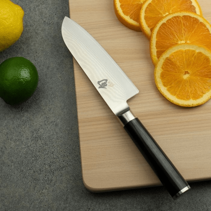 Shun Classic 5.5 Inch Santoku Knife - Japanese High-Carbon Stainless Steel Kitchen Knife for Slicing, Dicing & Mincing - Perfect for Home Chefs & Professional Cooking