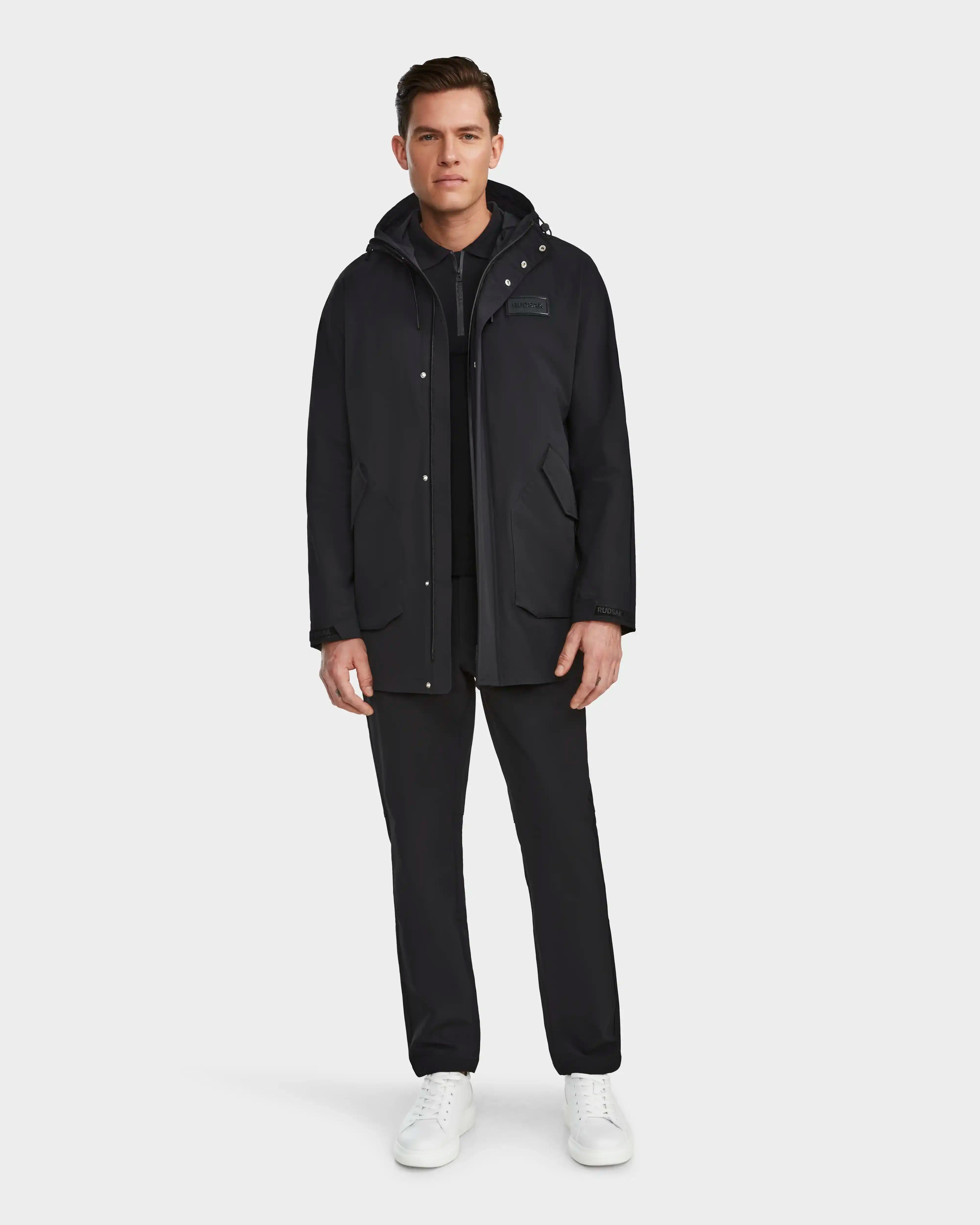 IAN 6124009 Black - Stylish and Durable for Everyday Use, Office, and Travel