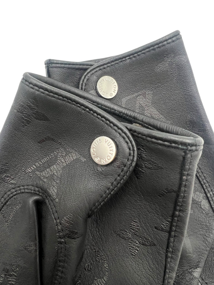 Louis Vuitton Monogram Eclipse Leather Gloves for Men & Women - Luxury Winter Fashion Accessory for Driving, Travel & Formal Events
