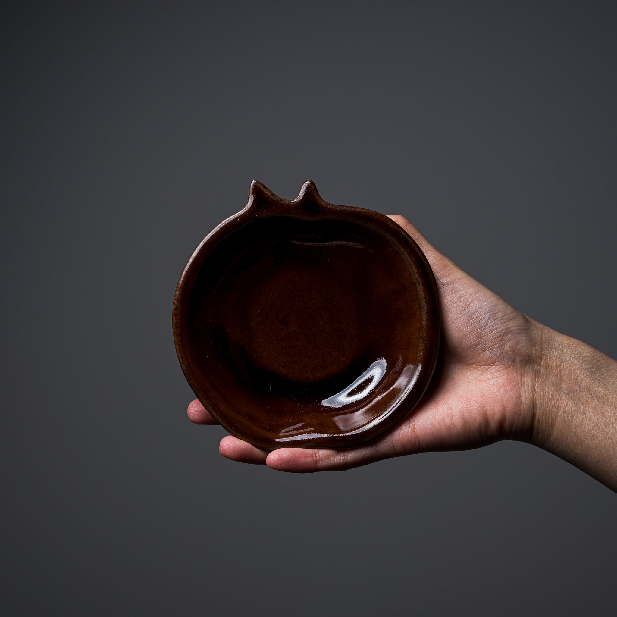 Wakasama Kiln Apple Plate Brown - 12 cm Handmade Ceramic Plate for Desserts, Fruits & Home Decor | Japanese Pottery Dining & Kitchenware