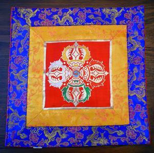 Premium Embroidered Altar Cloth for Church & Home Worship - Elegant Communion Table Runner for Religious Ceremonies & Spiritual Decor