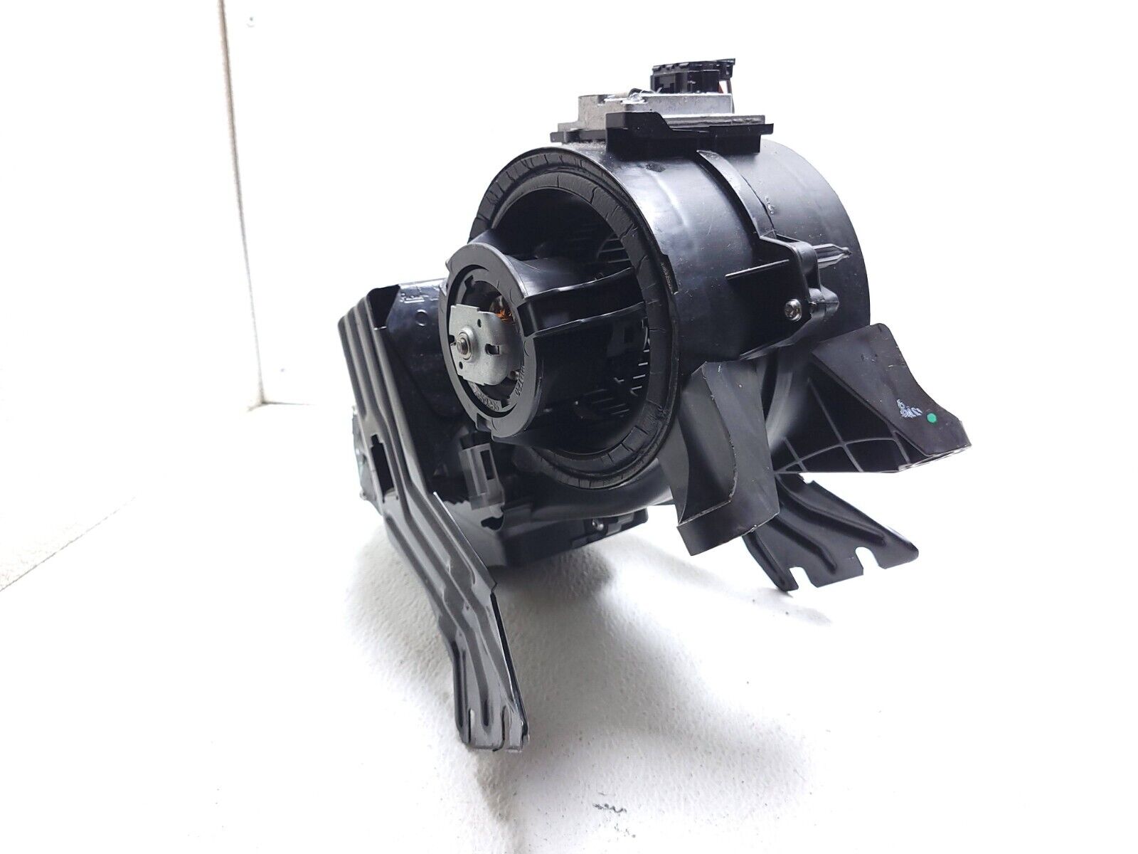 2006-2011 Mercedes ML500 Rear Blower Motor Replacement - OEM Quality HVAC Part for Cabin Comfort | Perfect for AC Repair & Climate Control Maintenance