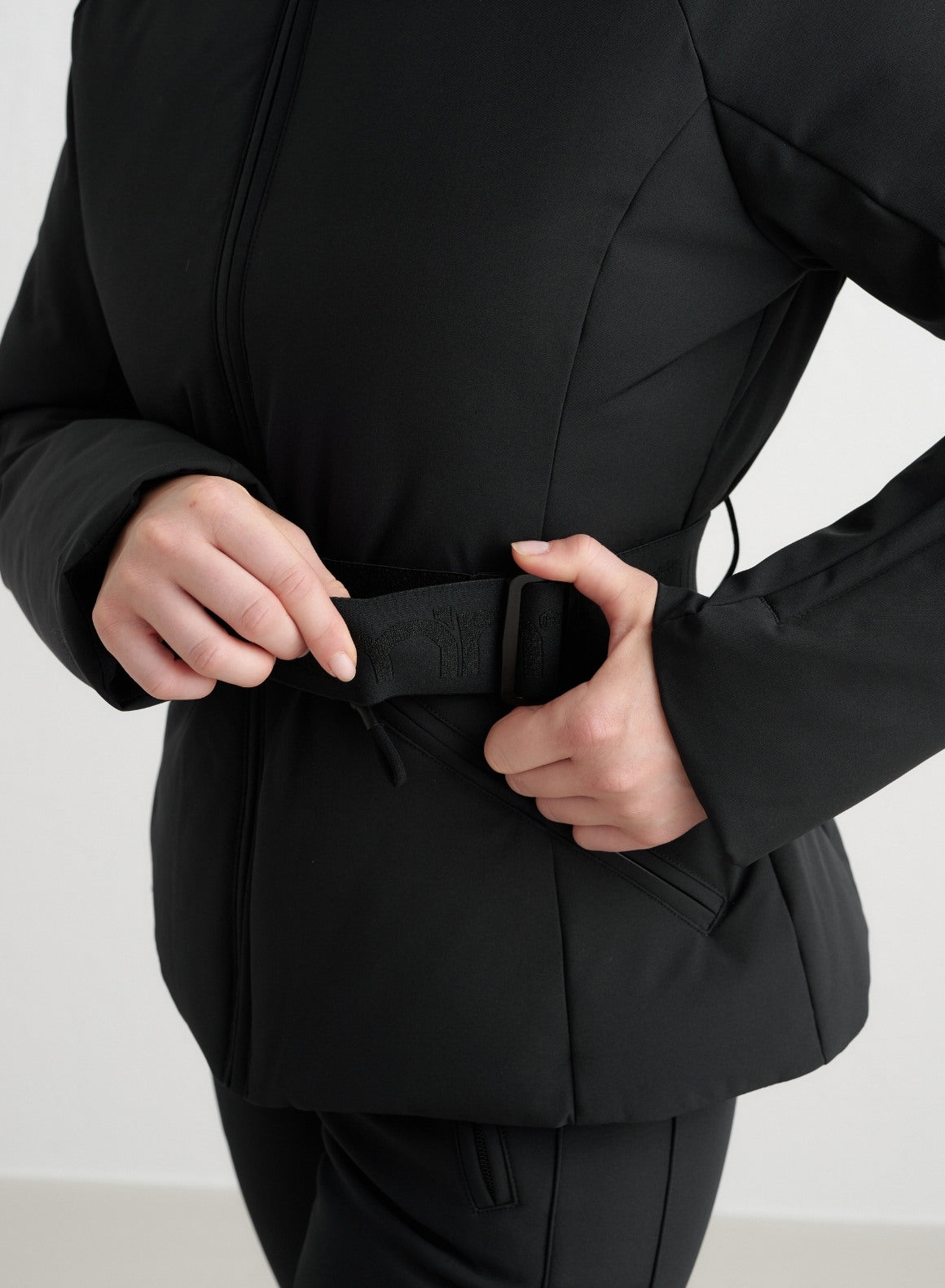 Black Verbier Jacket - Waterproof Winter Coat for Men & Women | Warm Windproof Ski Jacket for Outdoor Activities, Hiking & Snowboarding