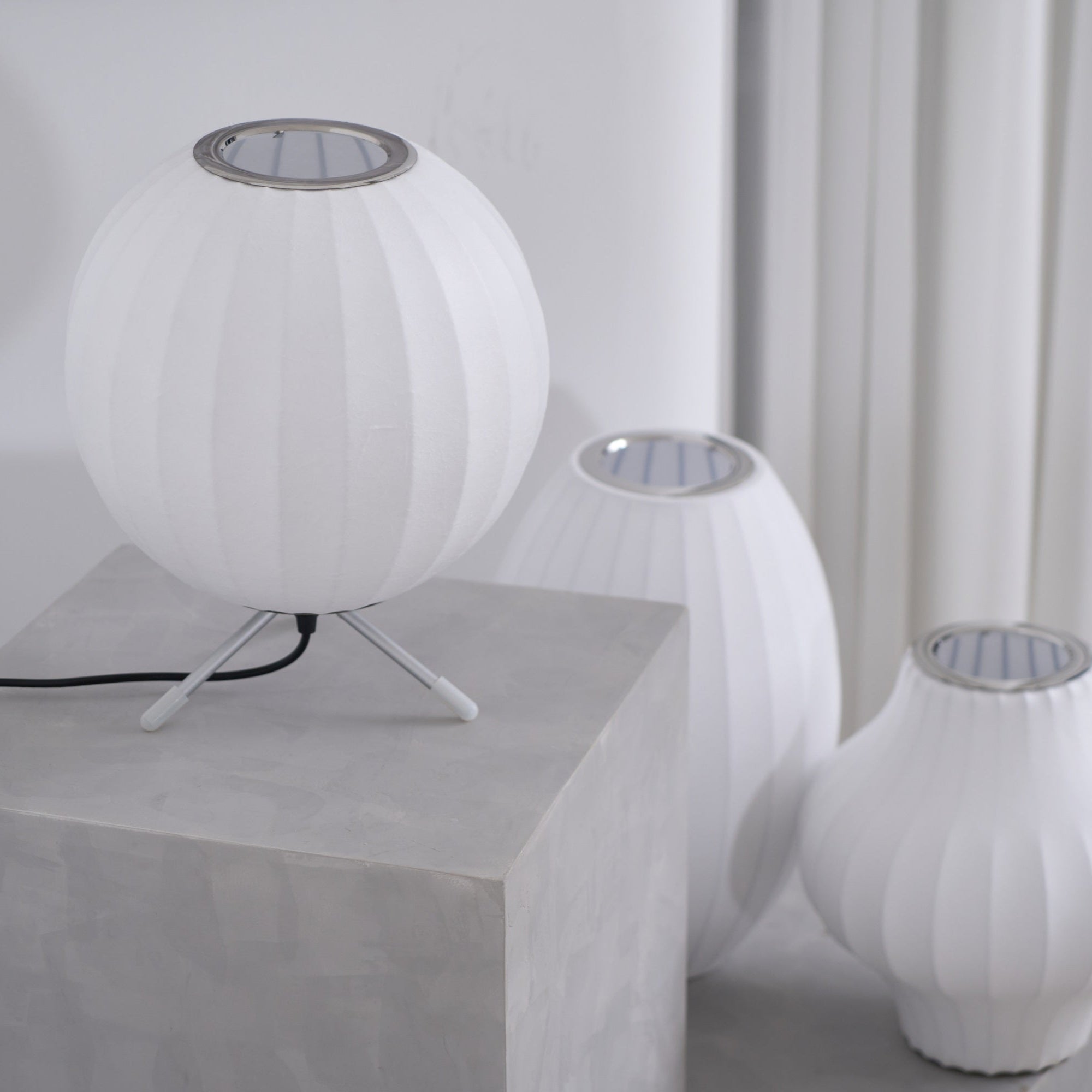 Nelson Tripod Table Lamp - Modern Adjustable Desk Light for Home Office, Bedroom & Living Room - Stylish Mid-Century Design with Warm Ambient Lighting