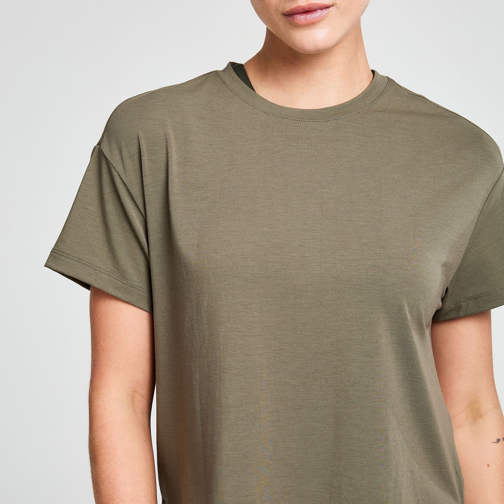 BAHE Zephyr Everyday Crew Neck T-Shirt for Men & Women | Soft Cotton Casual Tee | Comfortable Basic Shirt for Daily Wear | Perfect for Work, Weekend & Travel (Khaki)