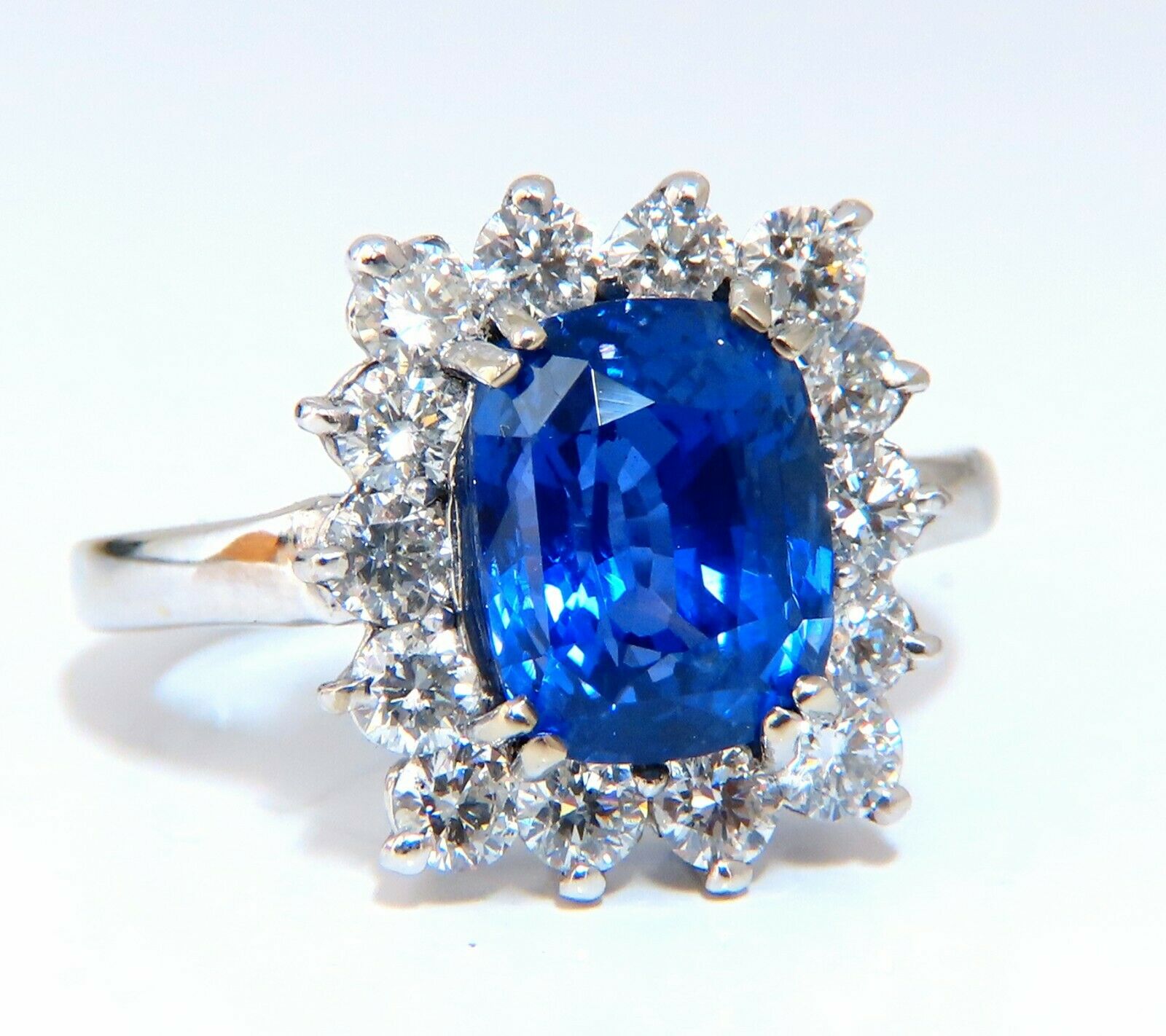 GIA Certified 5.05 Carat Natural No Heat Color Change Sapphire Diamond Ring for Engagement, Wedding & Special Occasions