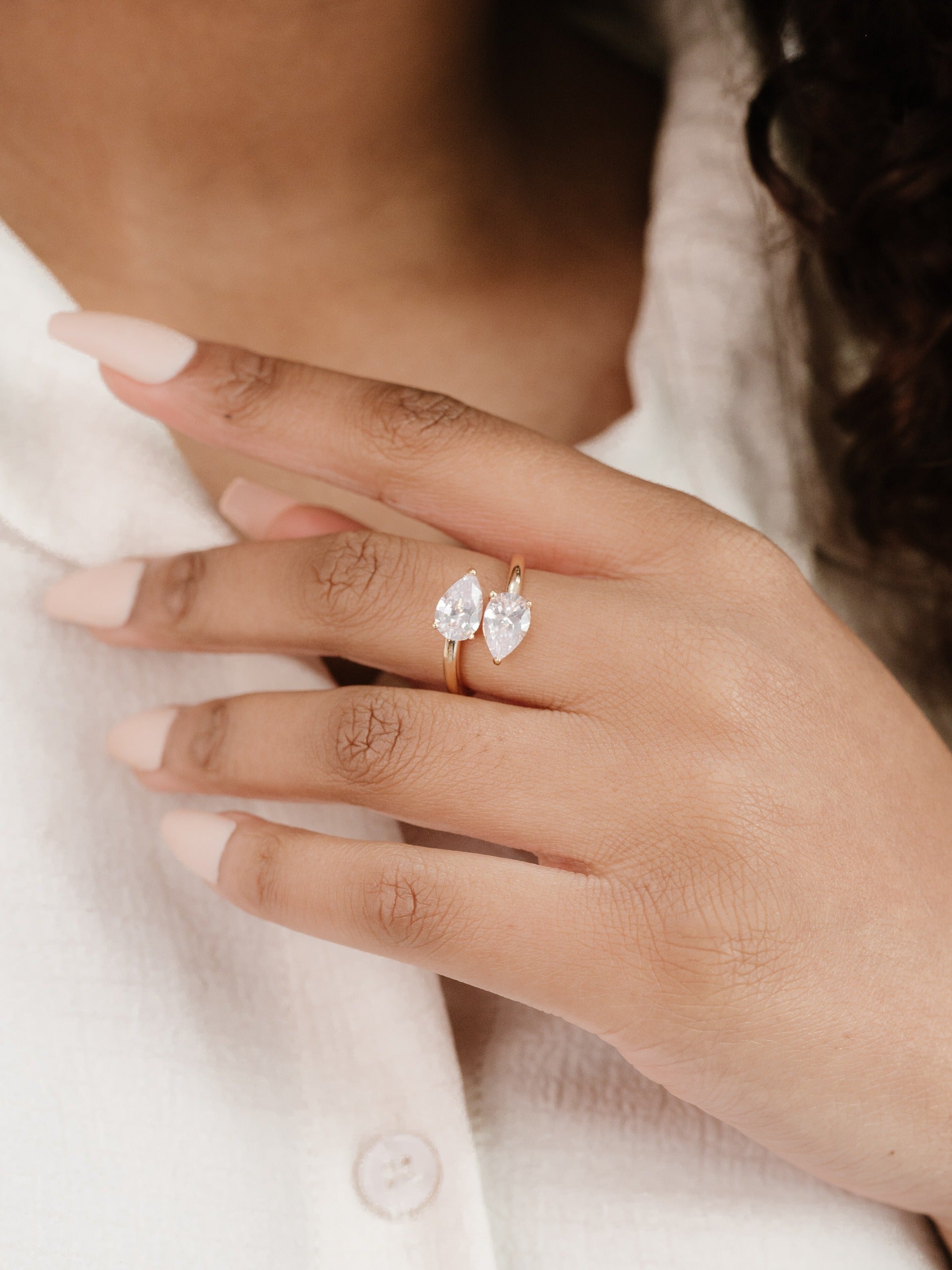 Elegant Crystal Teardrop Wrap Ring for Women - Dainty Adjustable Finger Ring - Perfect for Weddings, Parties & Everyday Wear