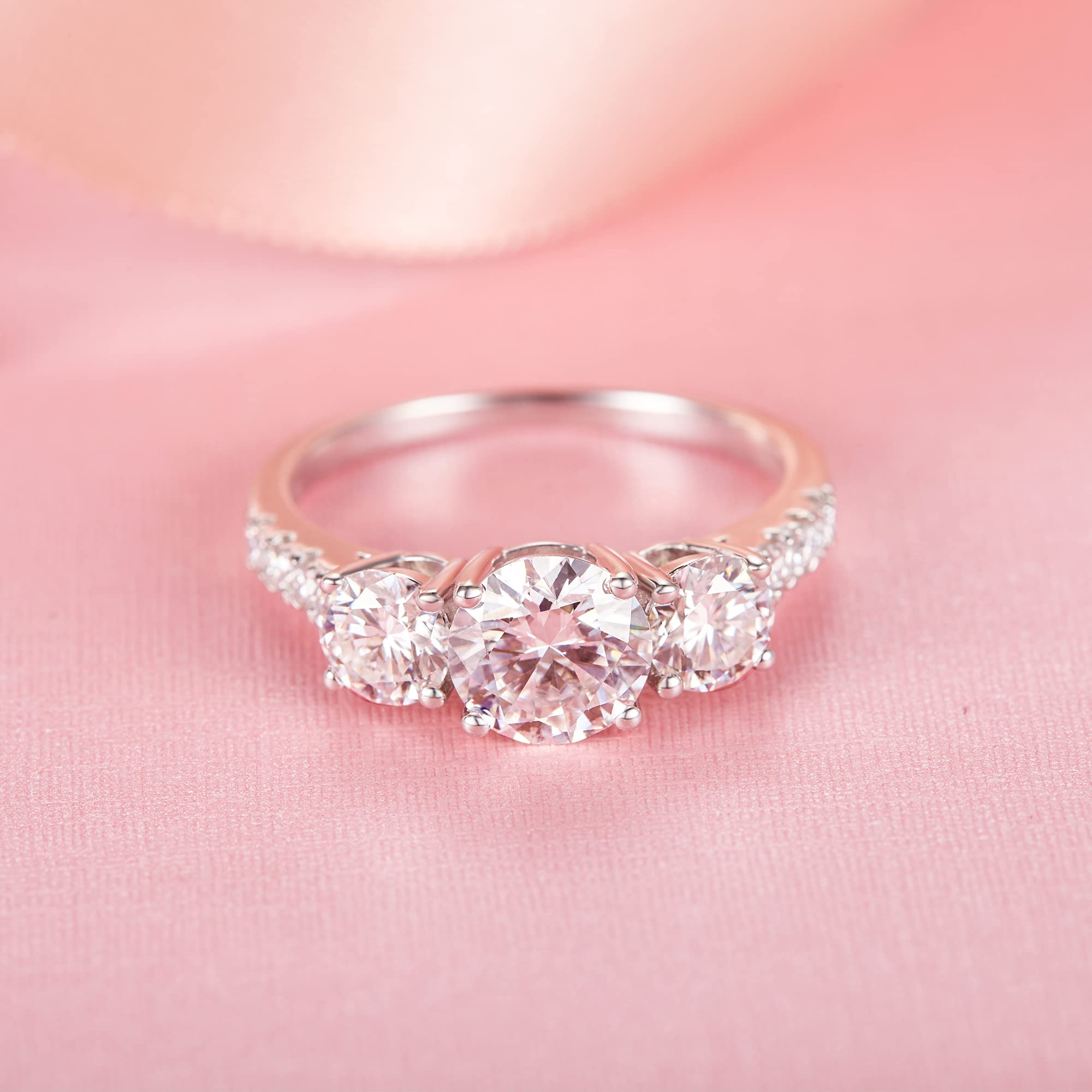2.66-3ct Moissanite Engagement Ring for Women, 18K White Gold Plated Silver Three Stone Ring, D Color VVS1 Clarity - Perfect for Wedding, Proposal, Anniversary & Promise Gifts (Ideal for Bridal Jewelry & Special Occasions)