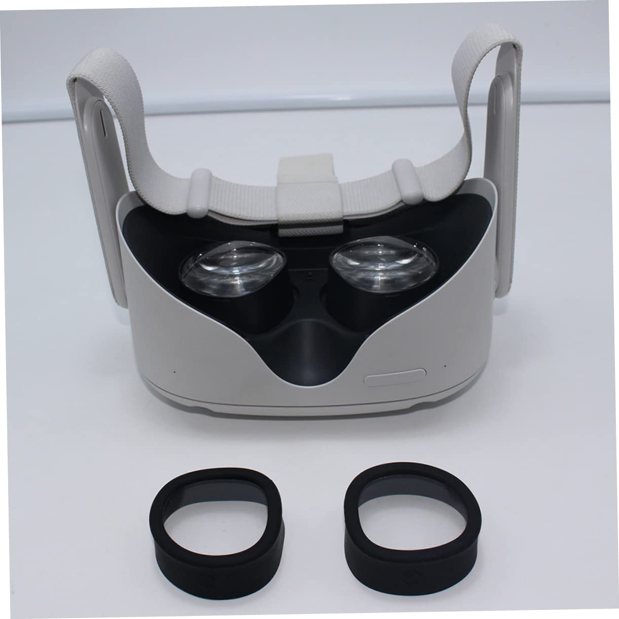 ULDIGI VR 2 Lens Silicone Ring Accessory - Easy to Install Black VR Lens Protector for Oculus Quest 2, Meta Quest Pro - Anti-Scratch & Dust Protection for Virtual Reality Gaming & Movie Watching