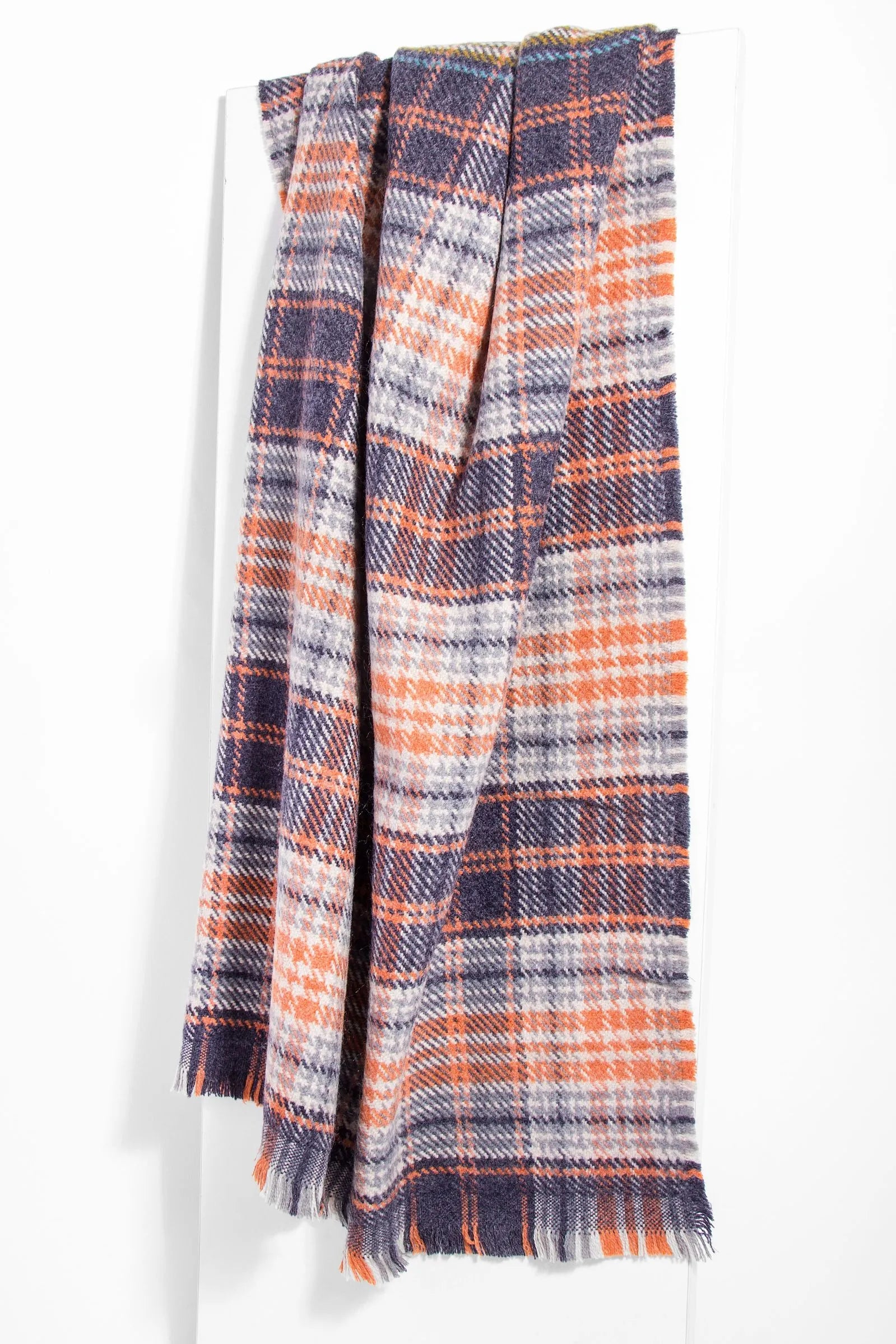 Warm Plaid Scarf for Women & Men - Soft Winter Fashion Accessory - Perfect for Cold Weather, Outdoor Activities & Holiday Gifts